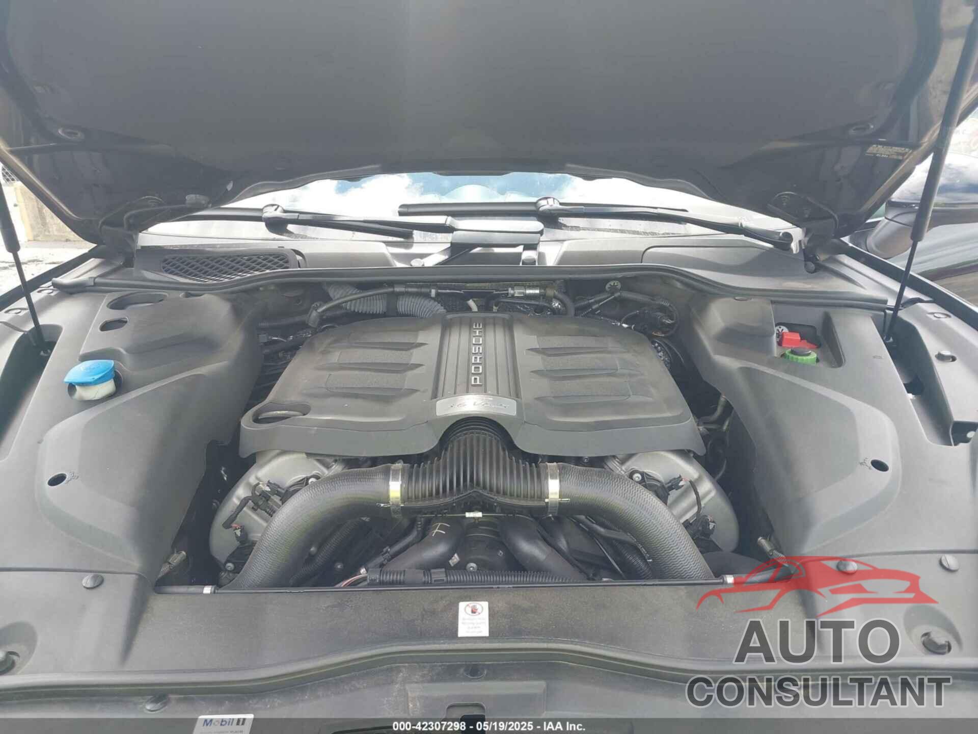 PORSCHE CAYENNE 2017 - WP1AB2A22HLA51972