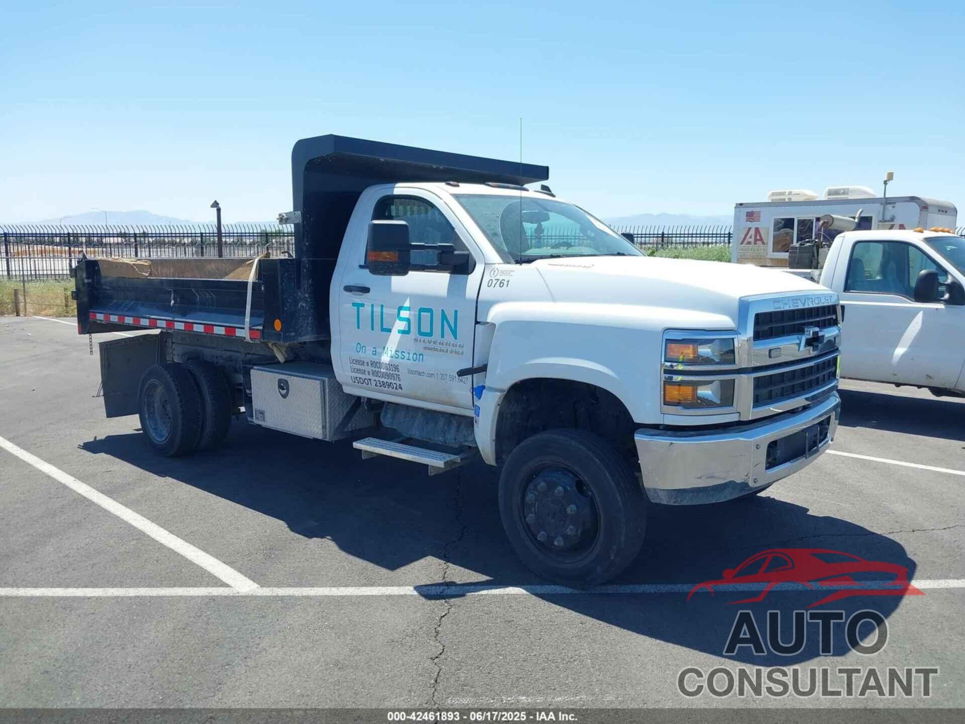 CHEVROLET SILVERADO MD 2023 - 1HTKJPVM8PH219202