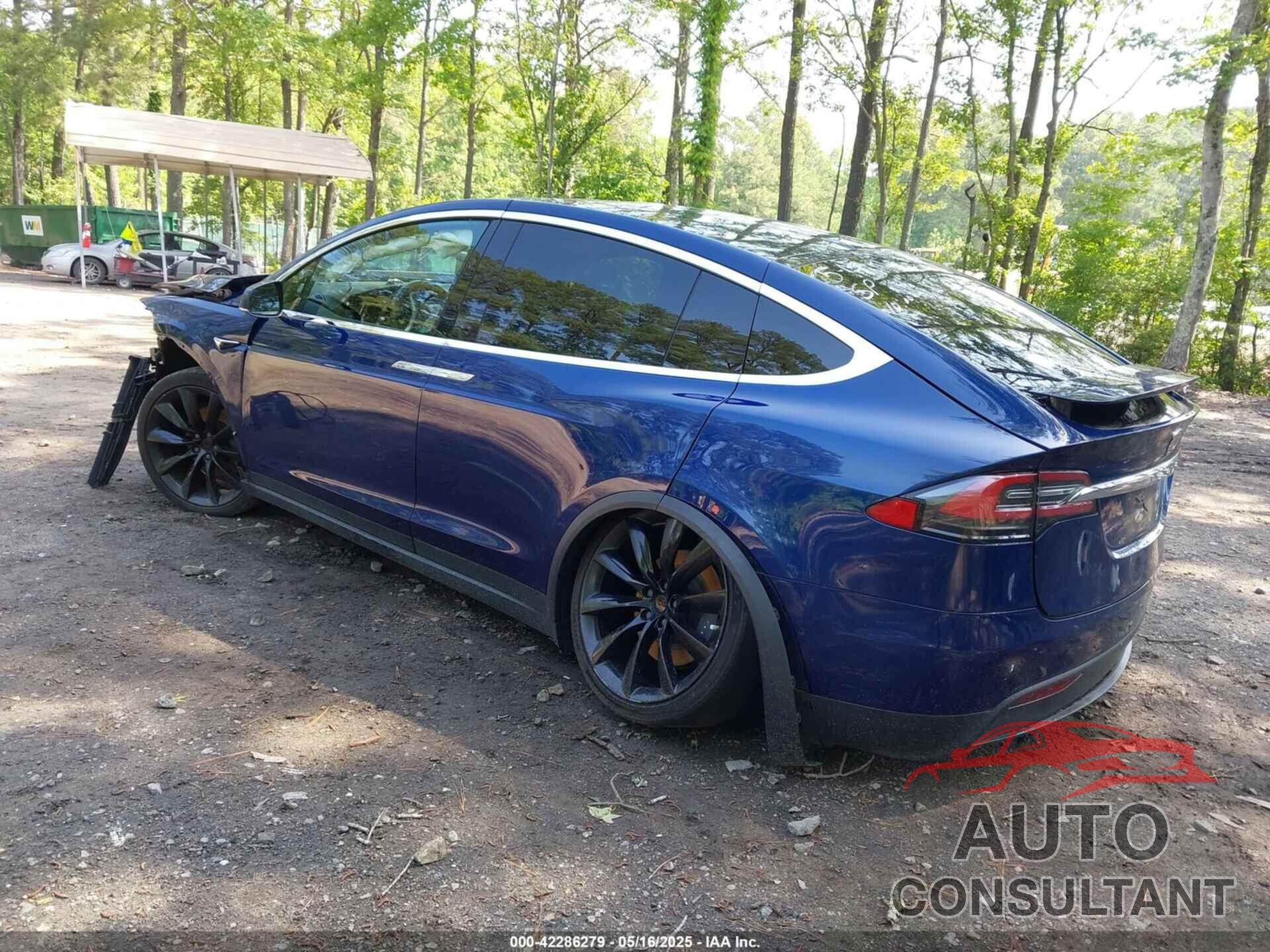 TESLA MODEL X 2018 - 5YJXCDE24JF121558