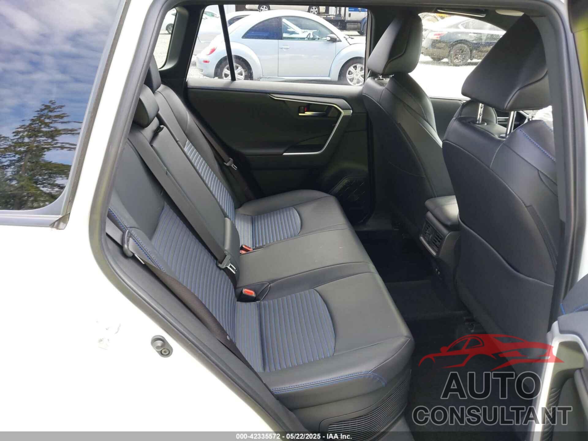 TOYOTA RAV4 HYBRID 2019 - JTMEWRFV0KJ026624