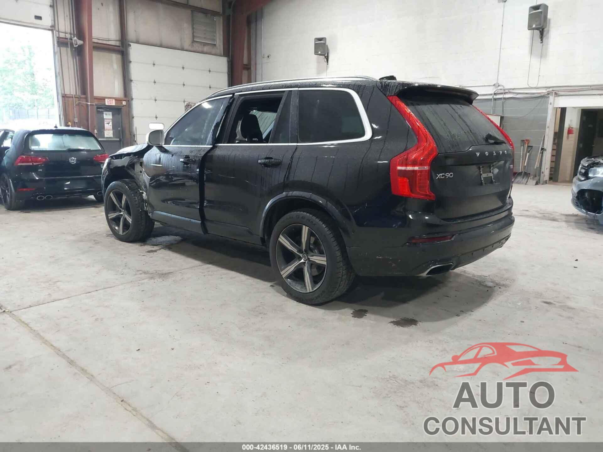 VOLVO XC90 2017 - YV4102KM6H1156529