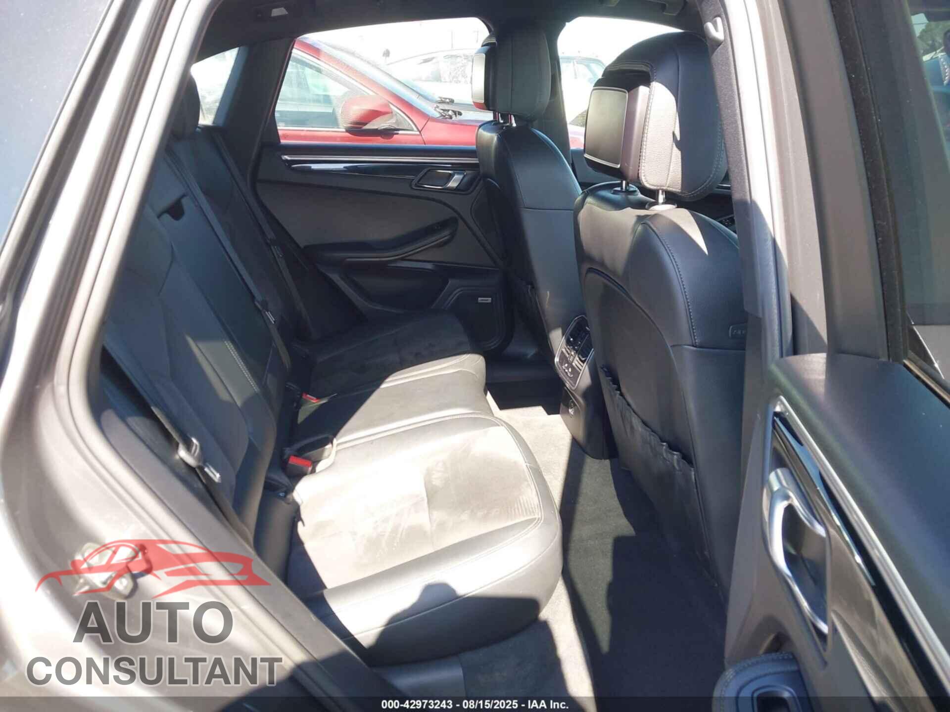 PORSCHE MACAN 2018 - WP1AA2A53JLB21045