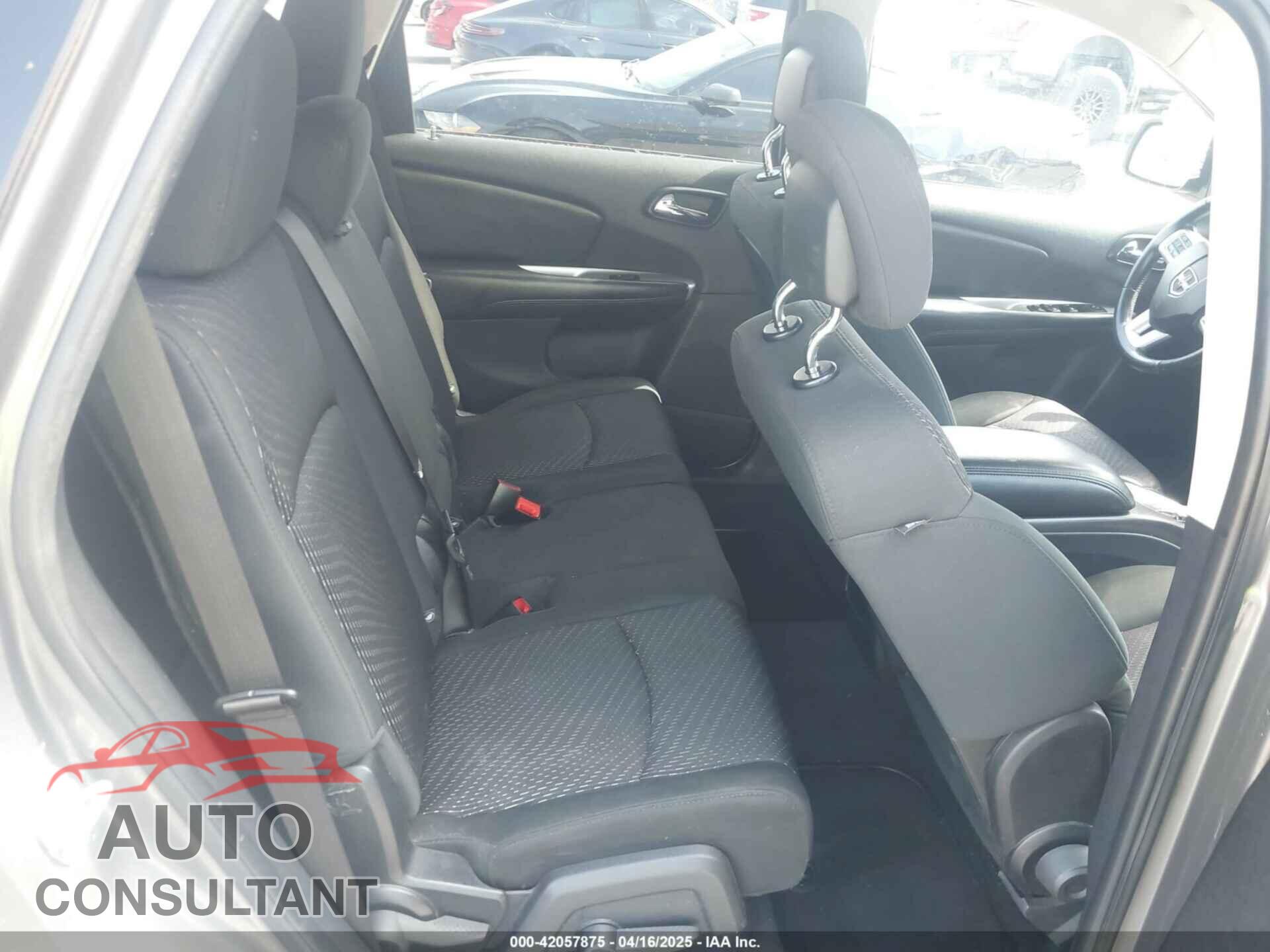 DODGE JOURNEY 2012 - 3C4PDCBG2CT184721