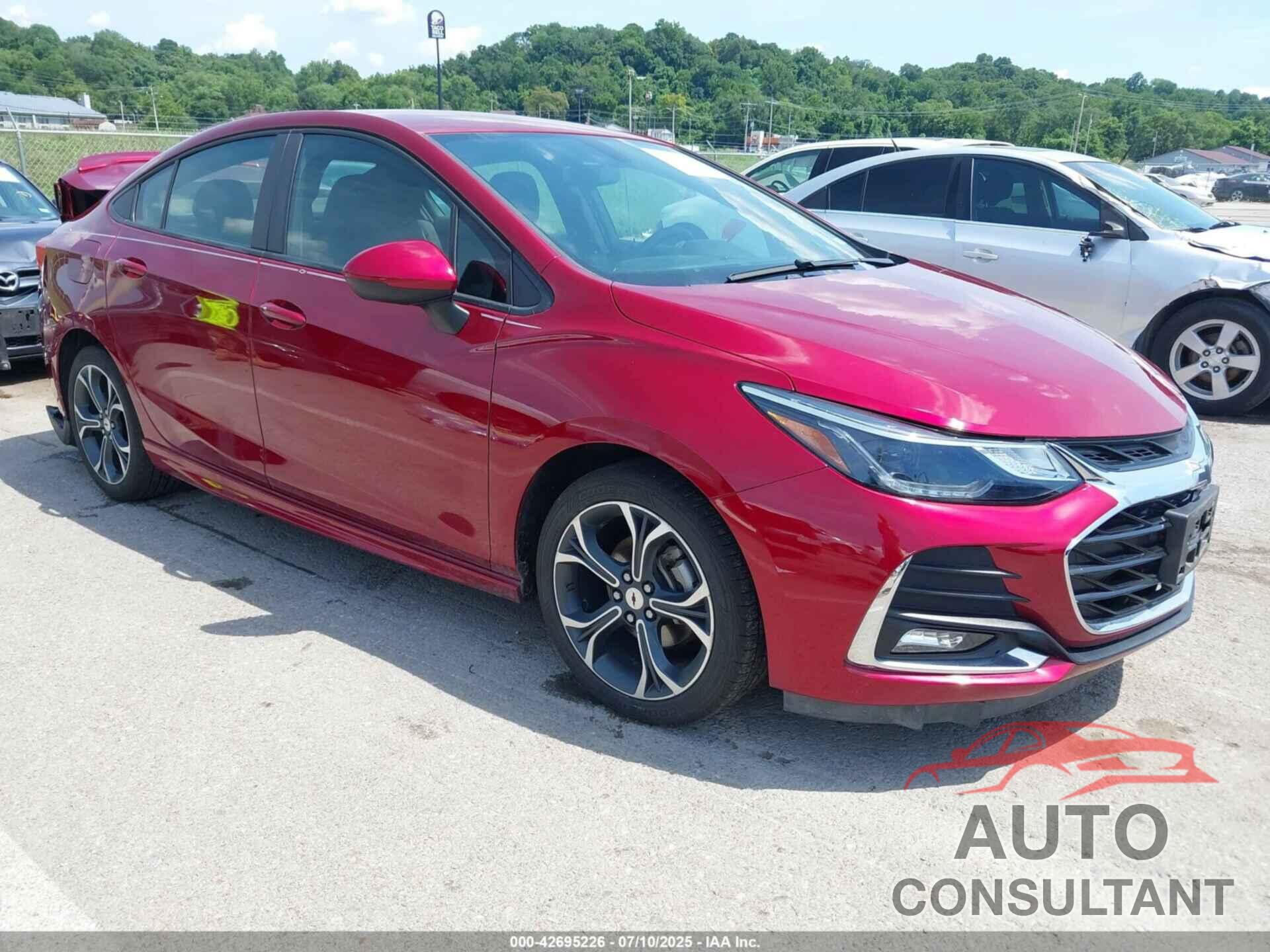 CHEVROLET CRUZE 2019 - 1G1BE5SM5K7128115