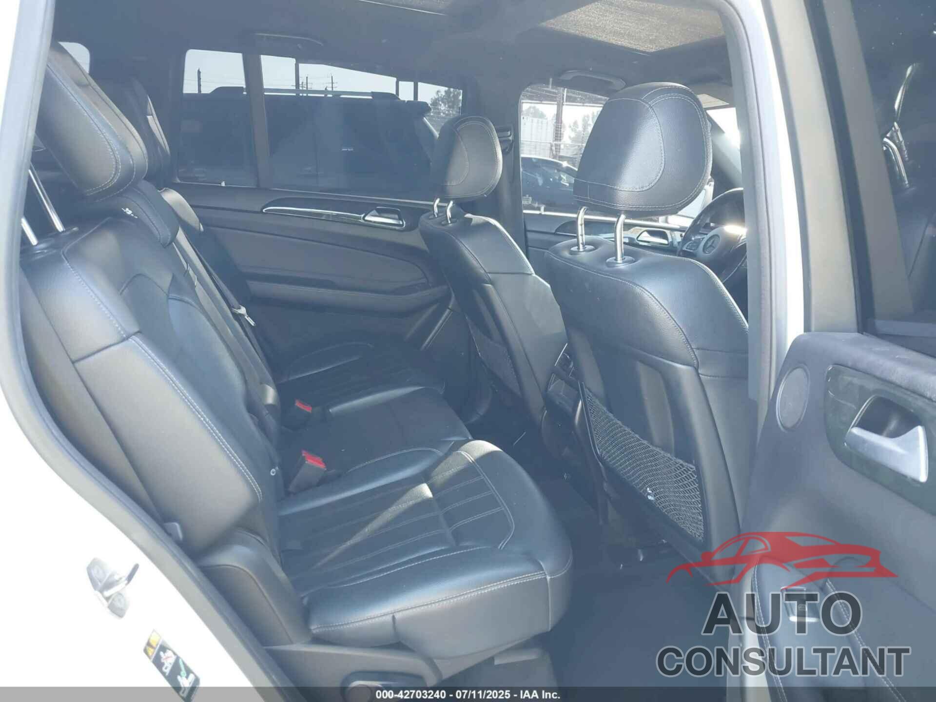 MERCEDES-BENZ GLS 450 2018 - 4JGDF6EE0JB065164