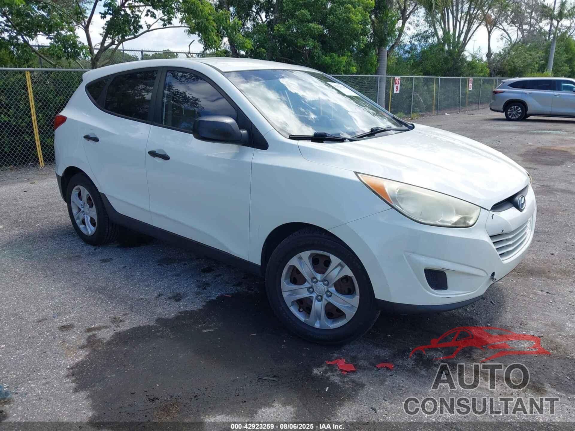 HYUNDAI TUCSON 2011 - KM8JT3AB2BU121391