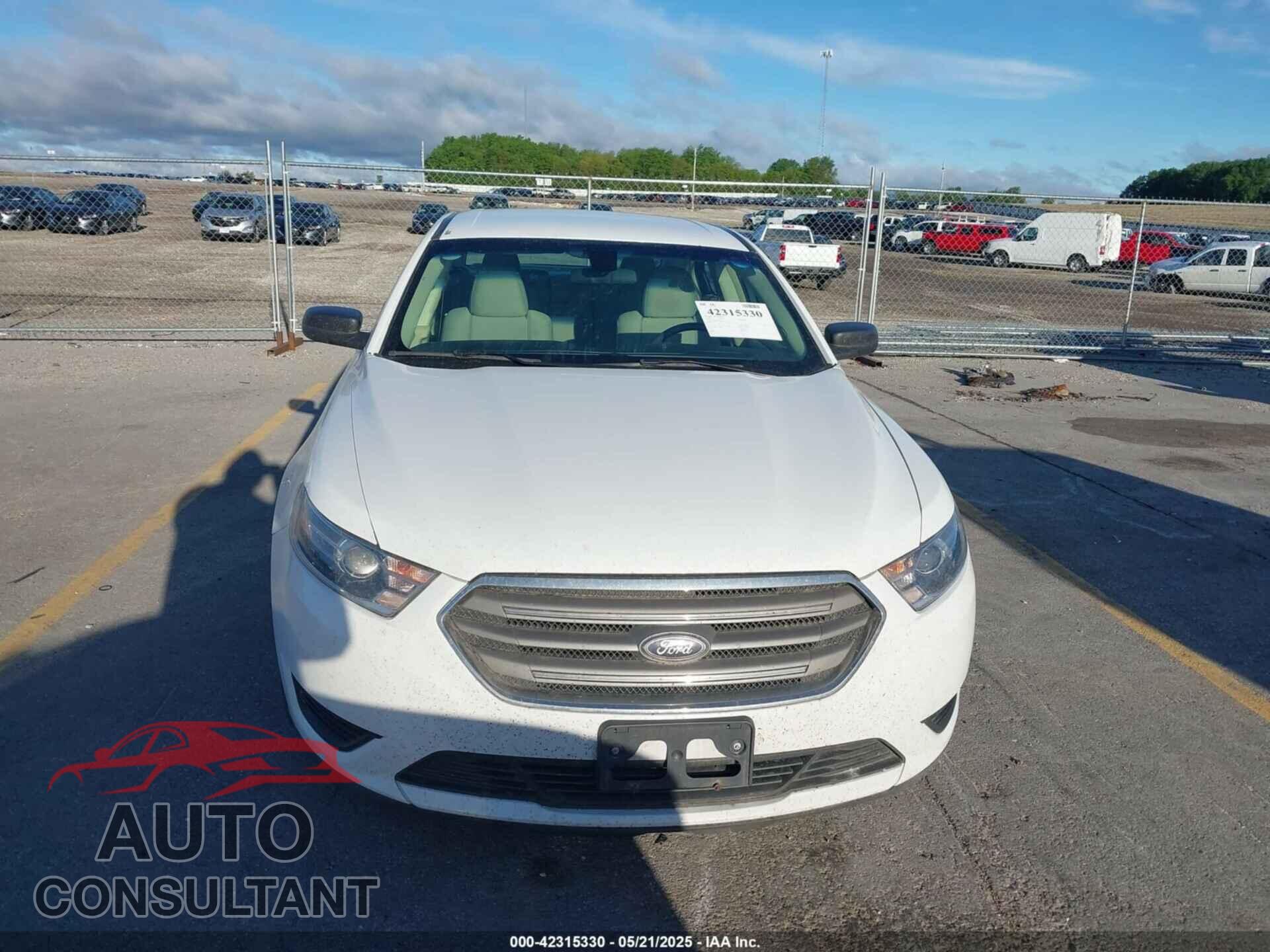 FORD TAURUS 2018 - 1FAHP2D85JG120370