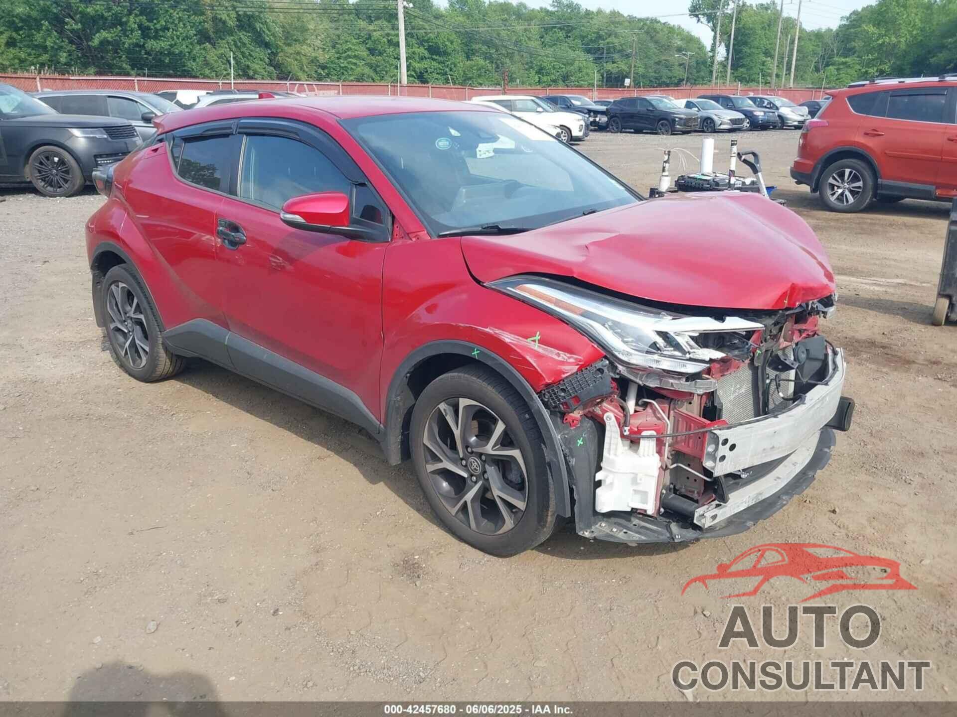 TOYOTA C-HR 2021 - NMTKHMBX5MR123569