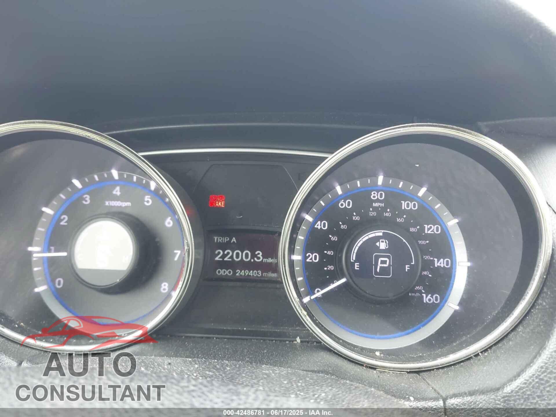 HYUNDAI SONATA 2011 - 5NPEB4AC3BH287100