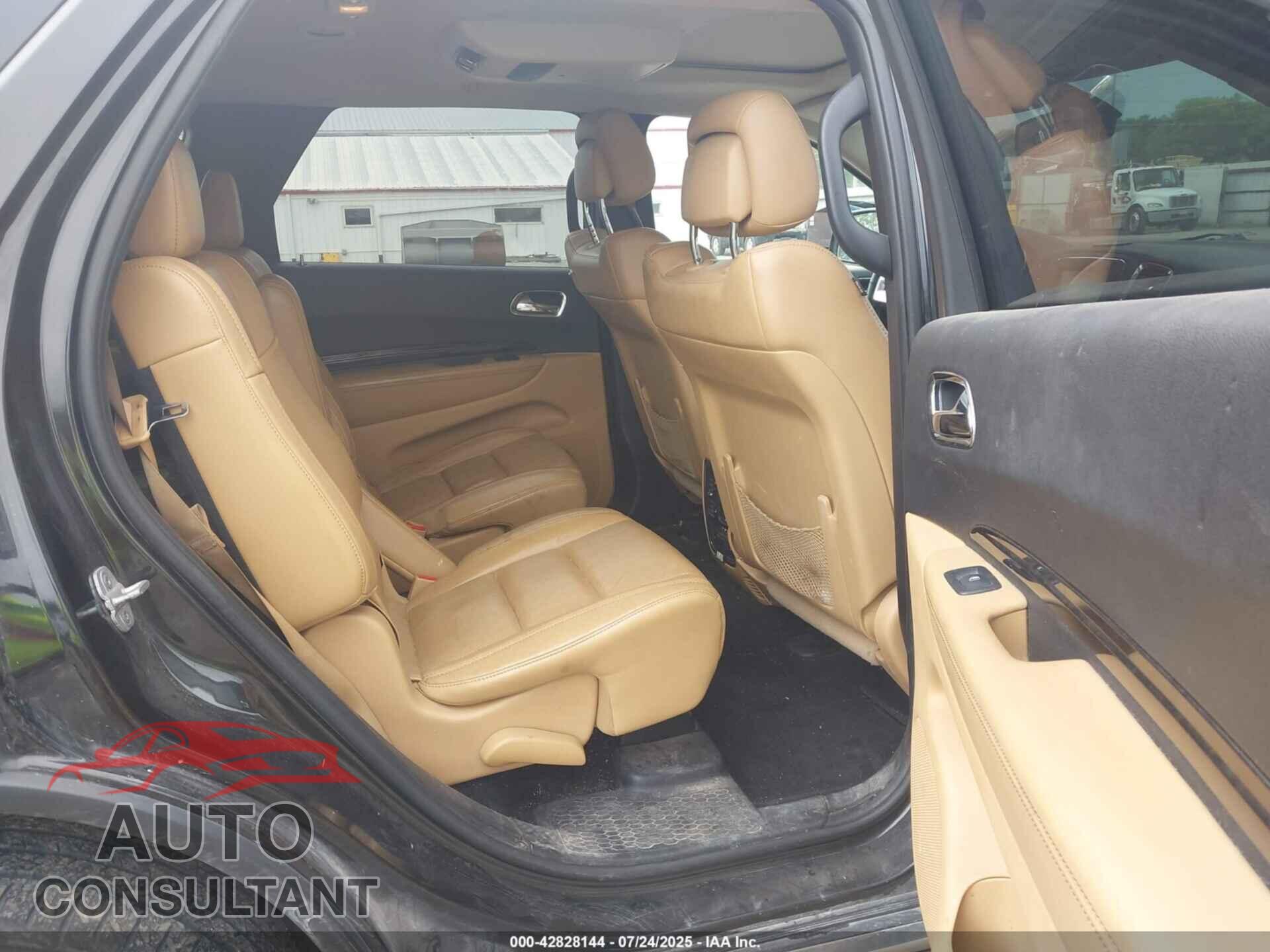 DODGE DURANGO 2013 - 1C4SDJET3DC563618