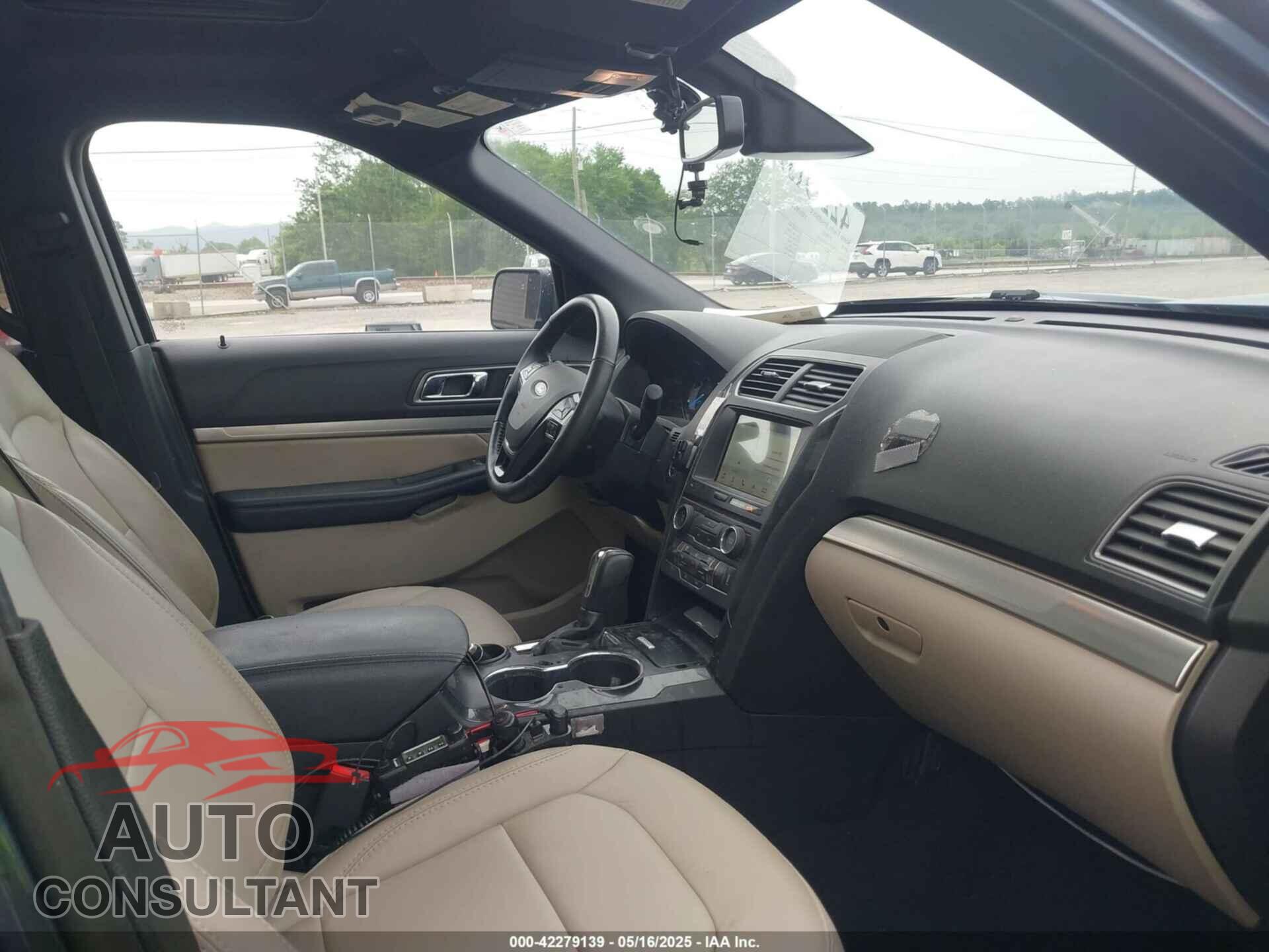 FORD EXPLORER 2018 - 1FM5K7D8XJGB51280