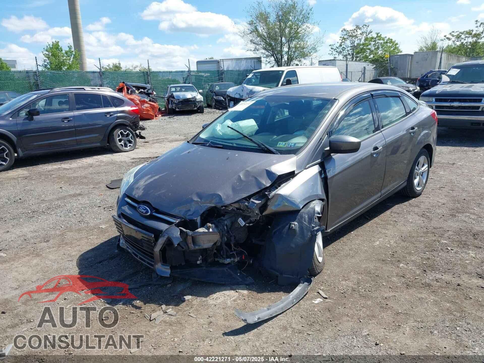 FORD FOCUS 2012 - 1FAHP3F2XCL265154