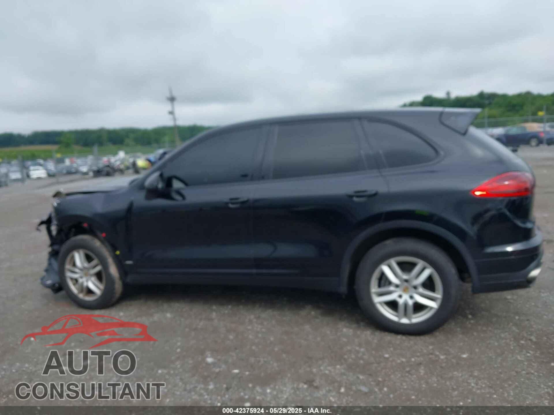 PORSCHE CAYENNE 2016 - WP1AA2A28GLA10621