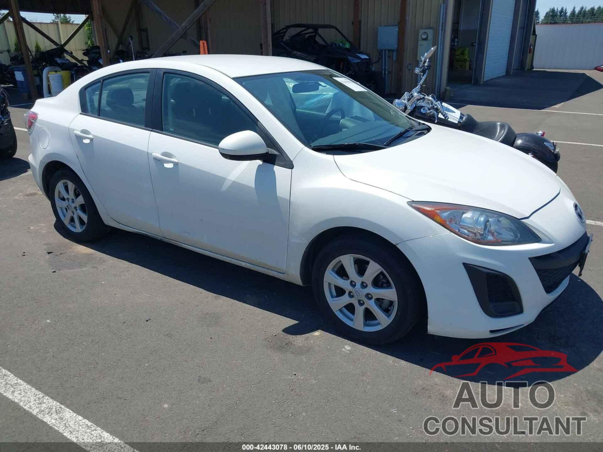 MAZDA MAZDA3 2011 - JM1BL1VG3B1388382