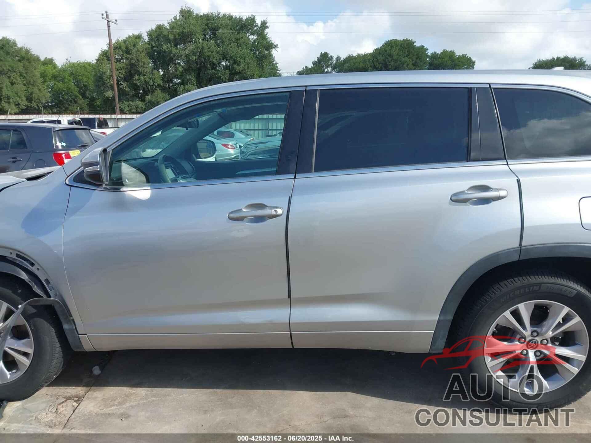 TOYOTA HIGHLANDER 2016 - 5TDZKRFH1GS169695