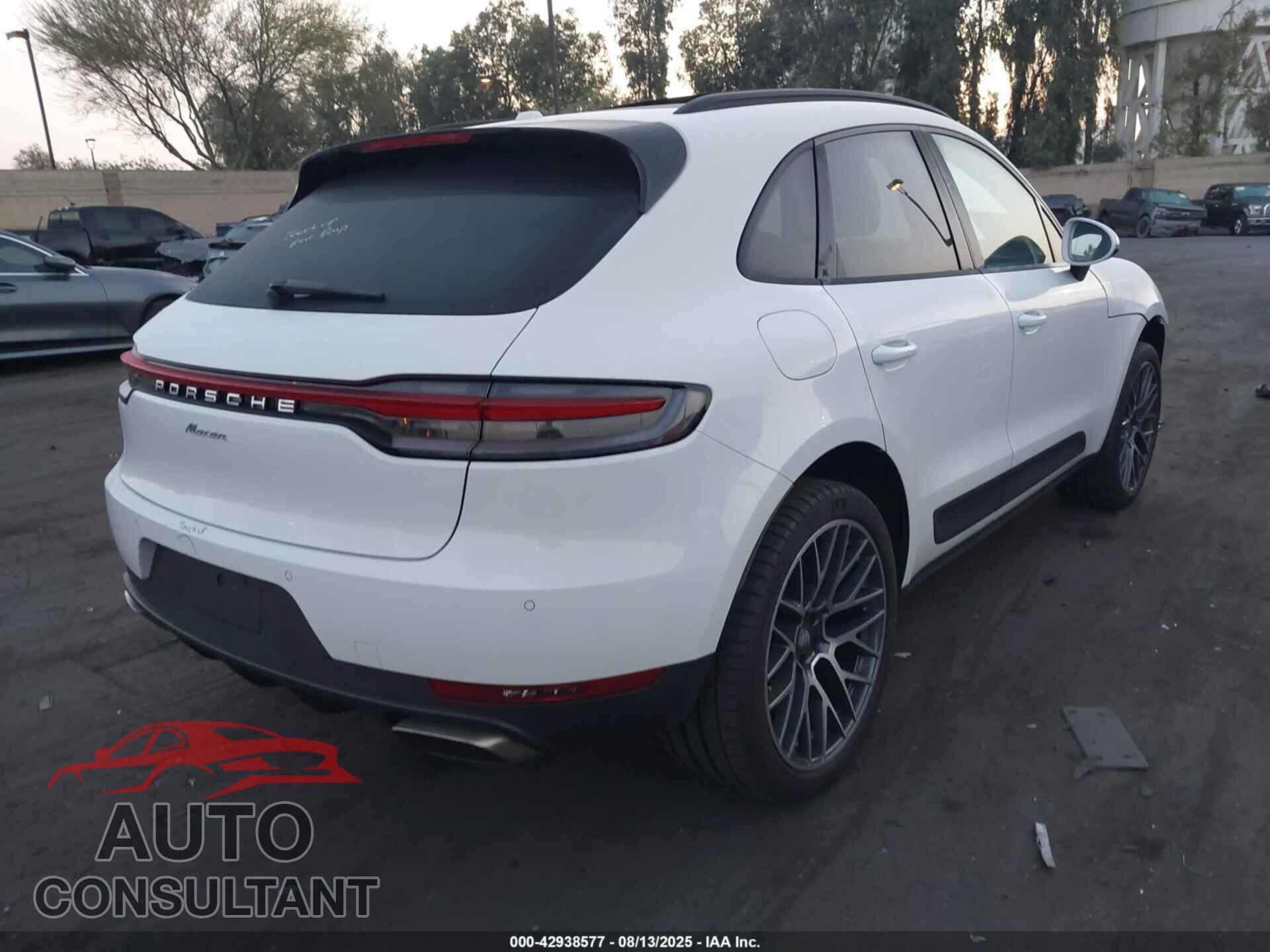 PORSCHE MACAN 2019 - WP1AA2A59KLB00752