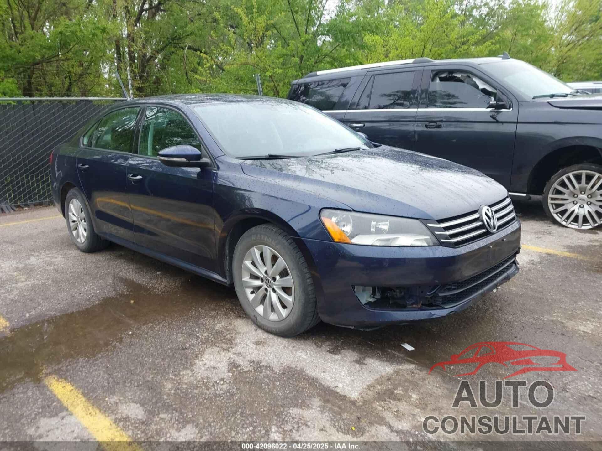 VOLKSWAGEN PASSAT 2012 - 1VWAP7A33CC016887