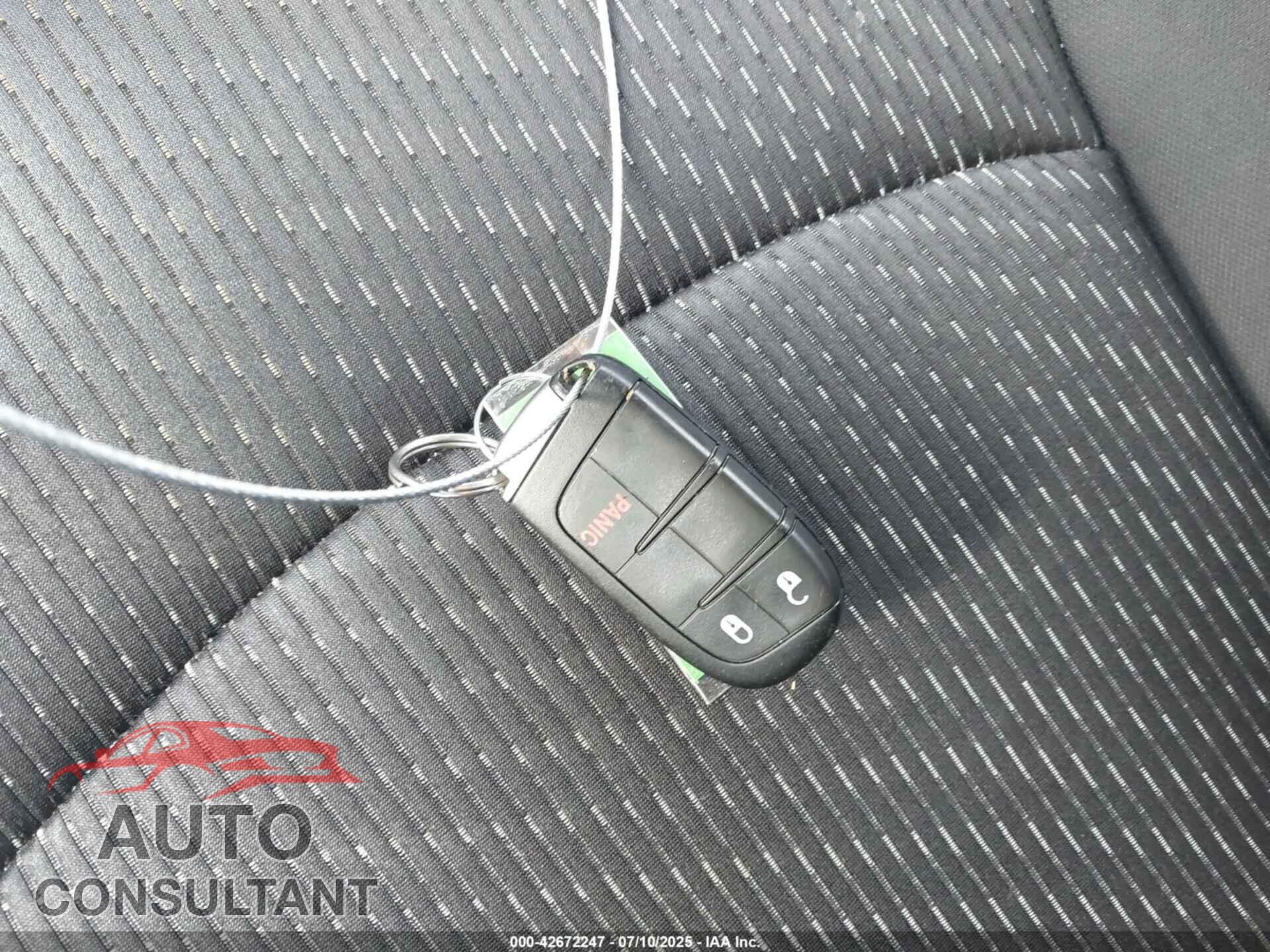 DODGE JOURNEY 2017 - 3C4PDCAB4HT524352