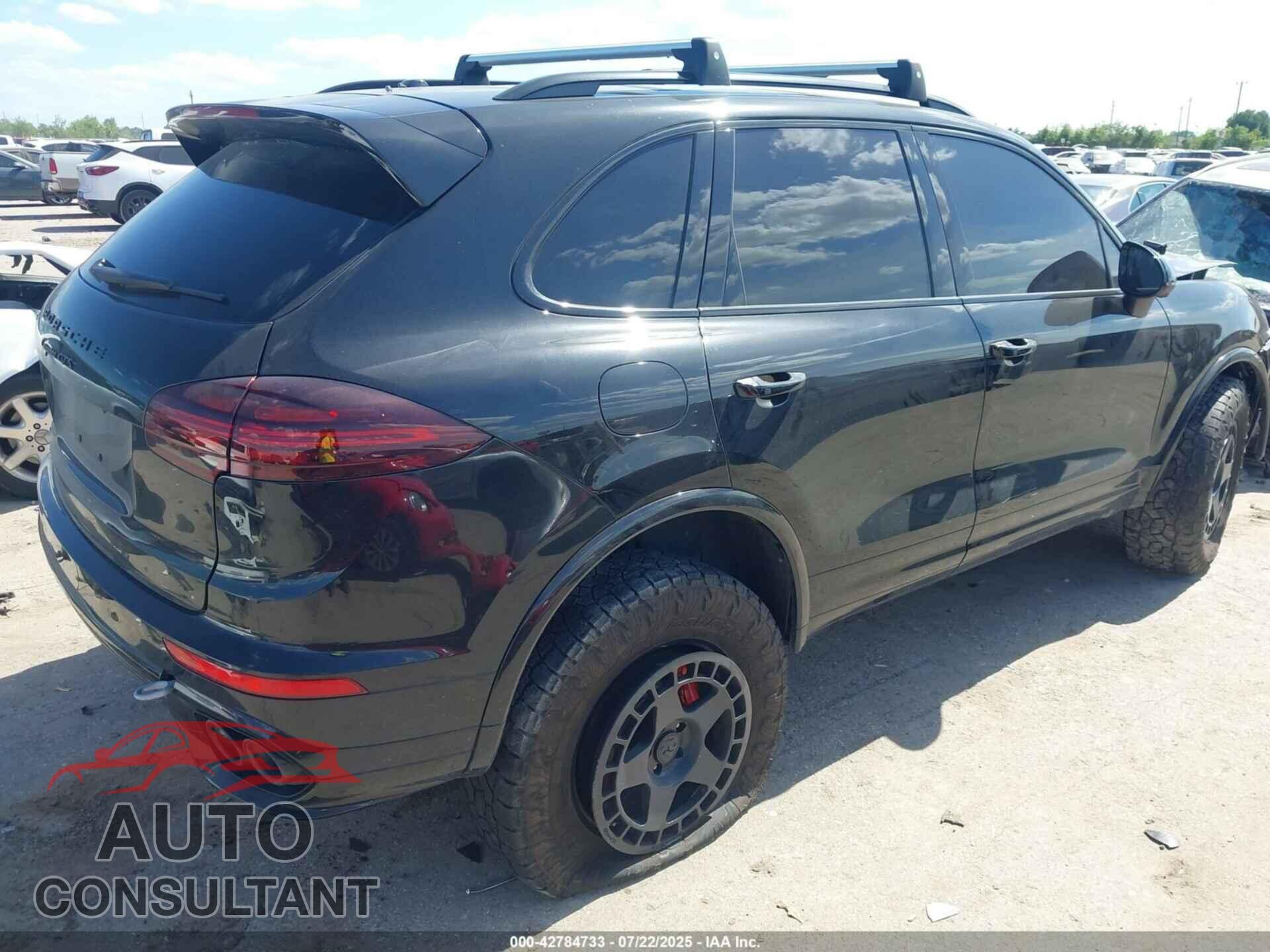 PORSCHE CAYENNE 2016 - WP1AD2A2XGLA73436