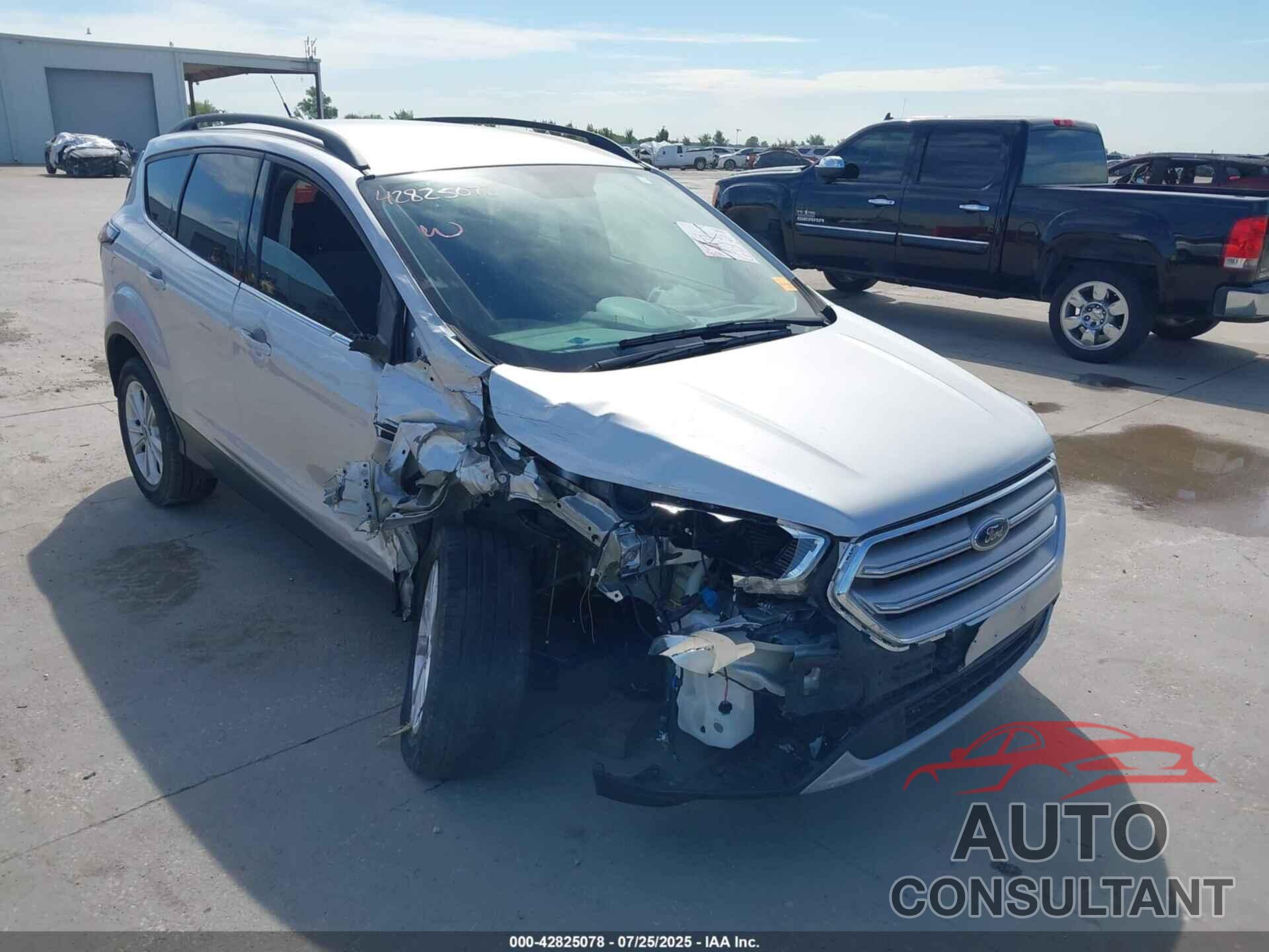 FORD ESCAPE 2018 - 1FMCU9GD3JUB54108