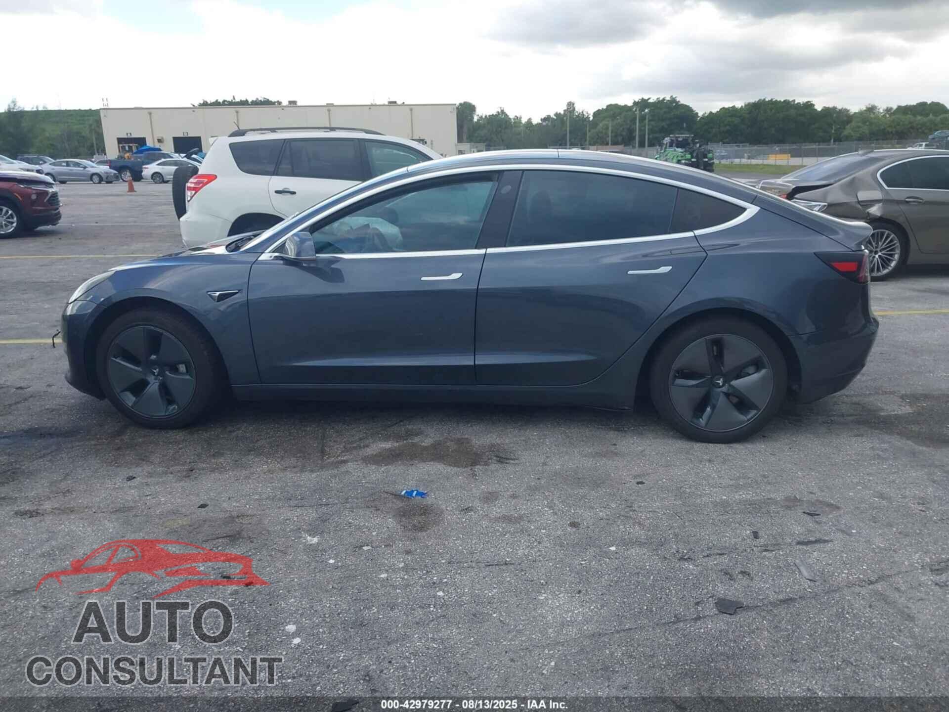 TESLA MODEL 3 2018 - 5YJ3E1EA9JF026668