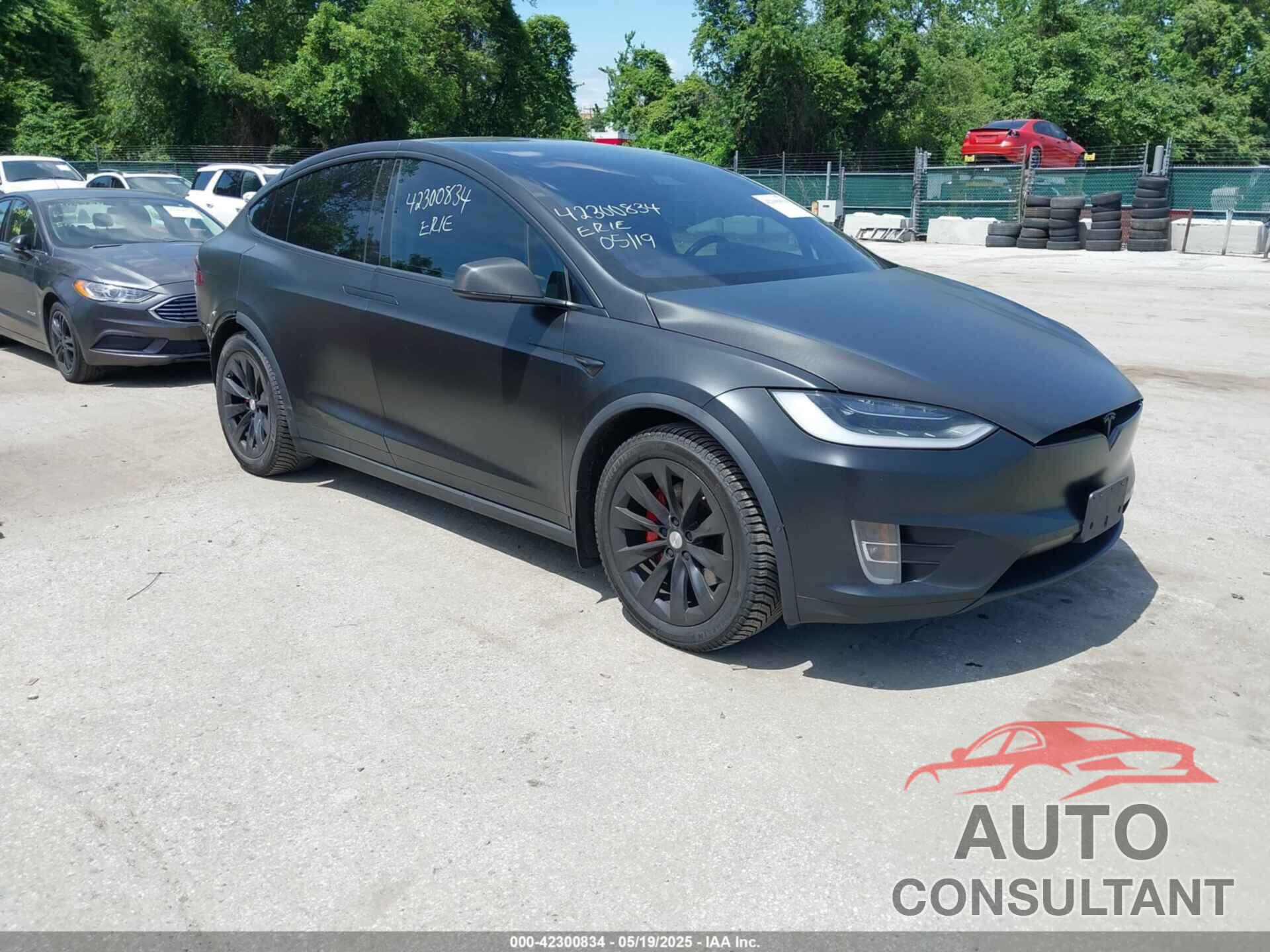 TESLA MODEL X 2018 - 5YJXCAE20JF142289