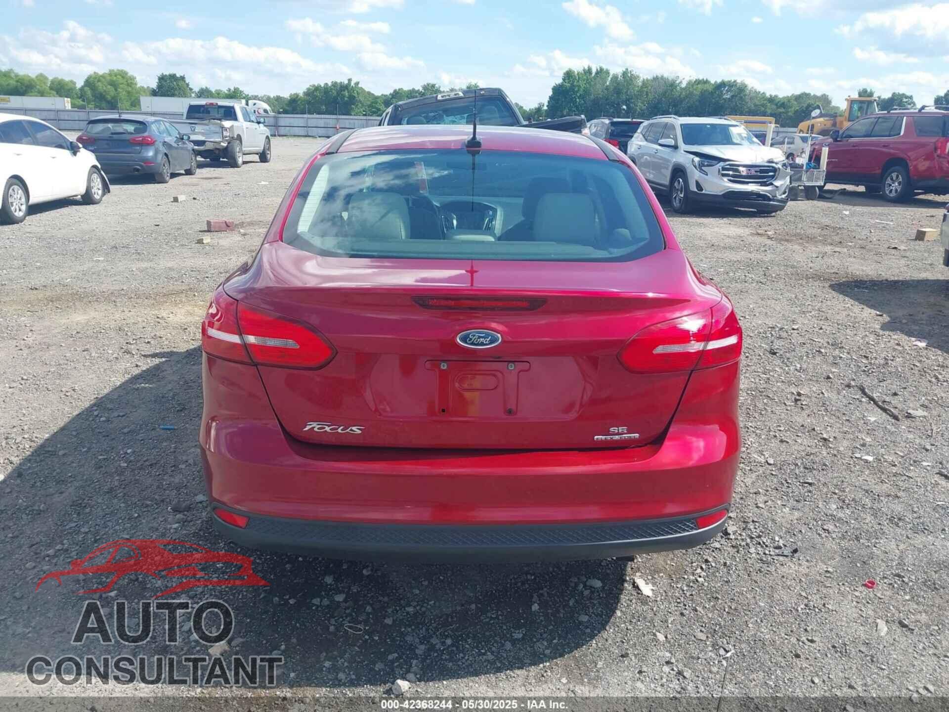 FORD FOCUS 2015 - 1FADP3F29FL338923