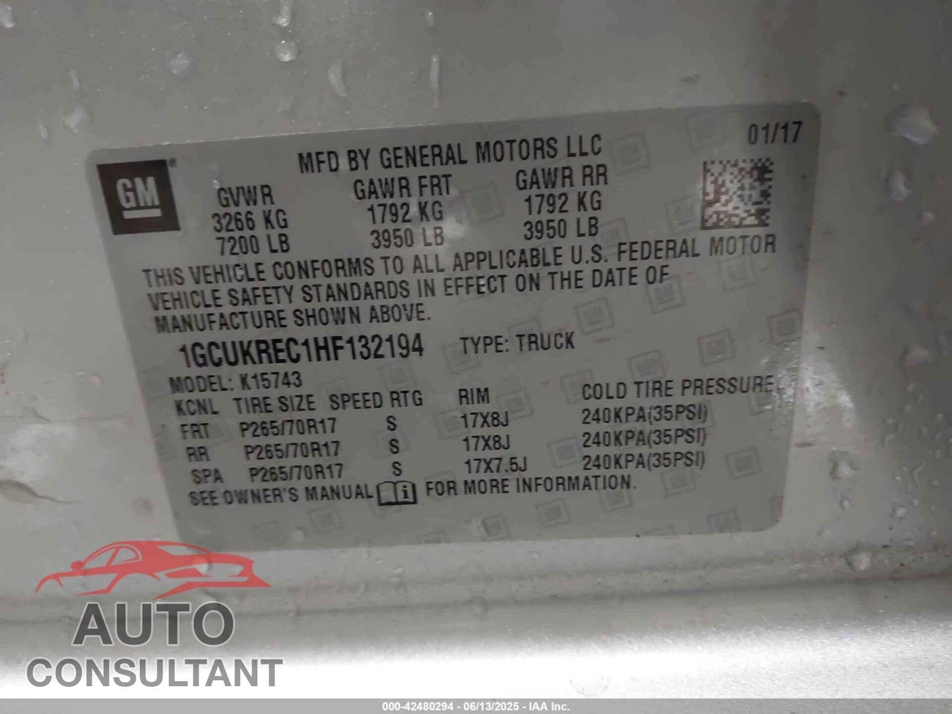 CHEVROLET SILVERADO 1500 2017 - 1GCUKREC1HF132194