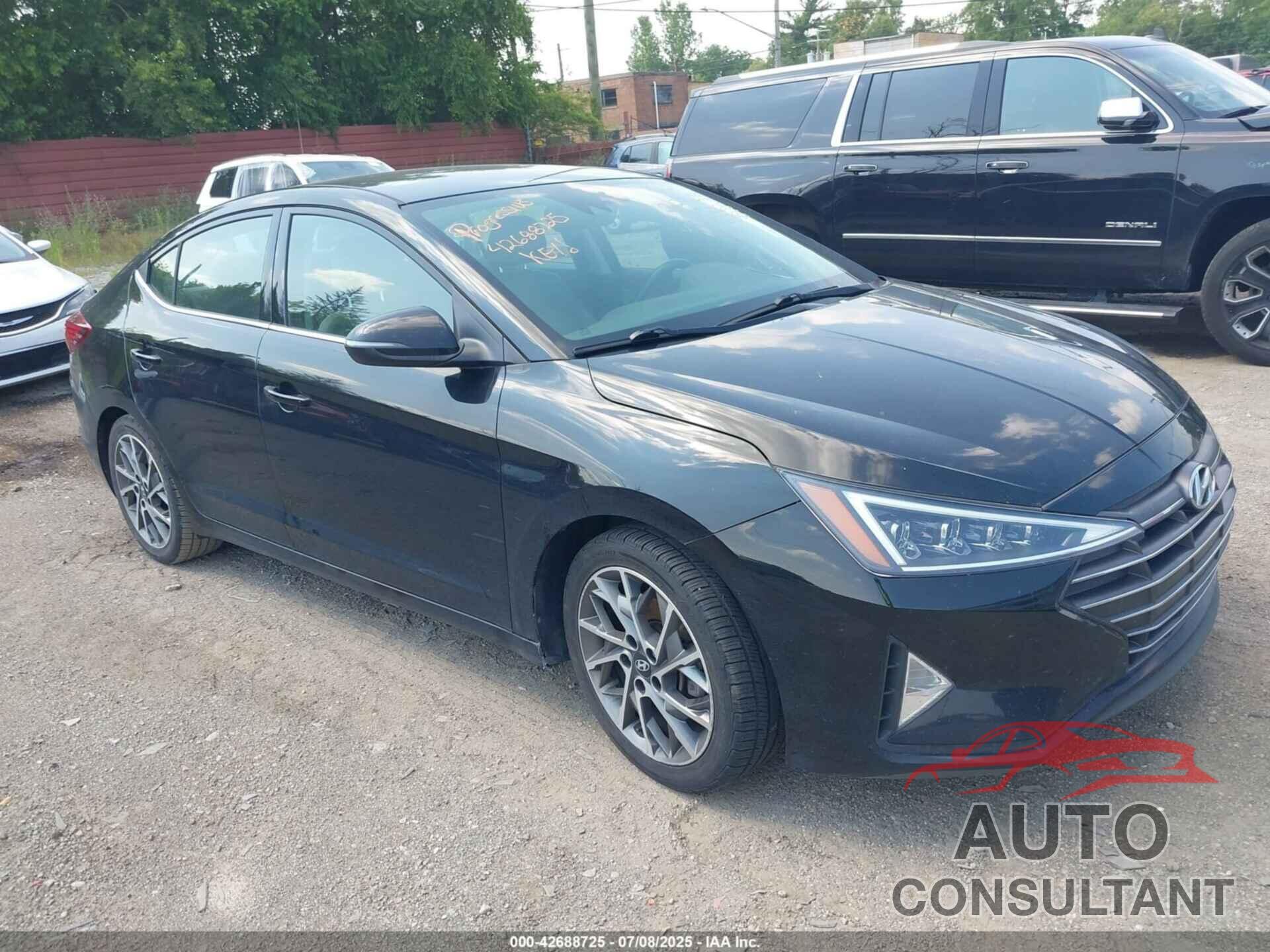 HYUNDAI ELANTRA 2019 - 5NPD84LF2KH429065