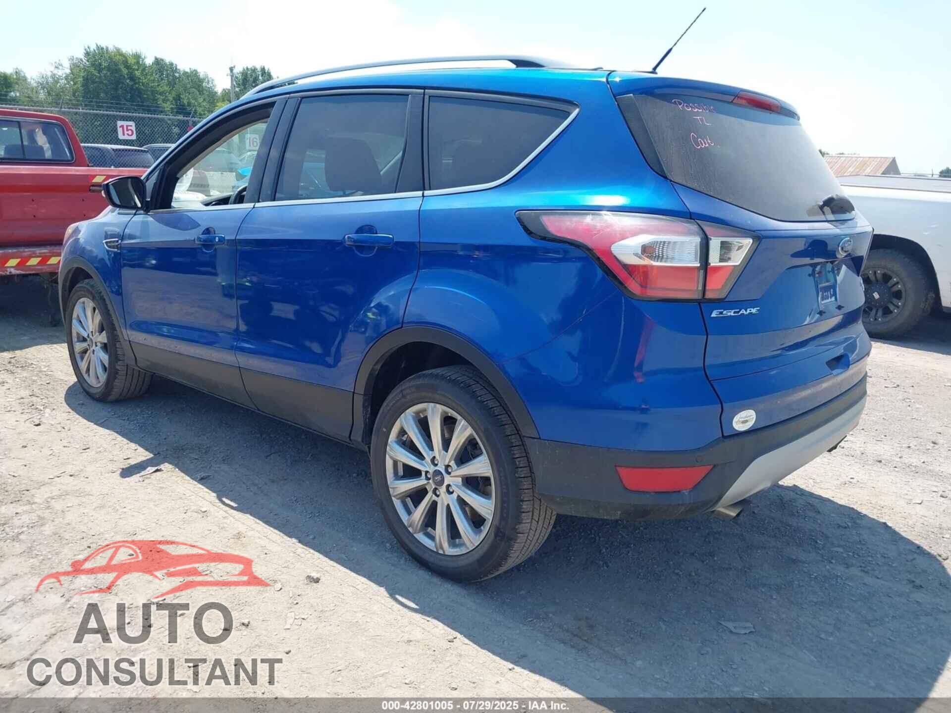 FORD ESCAPE 2017 - 1FMCU9JD6HUC13414