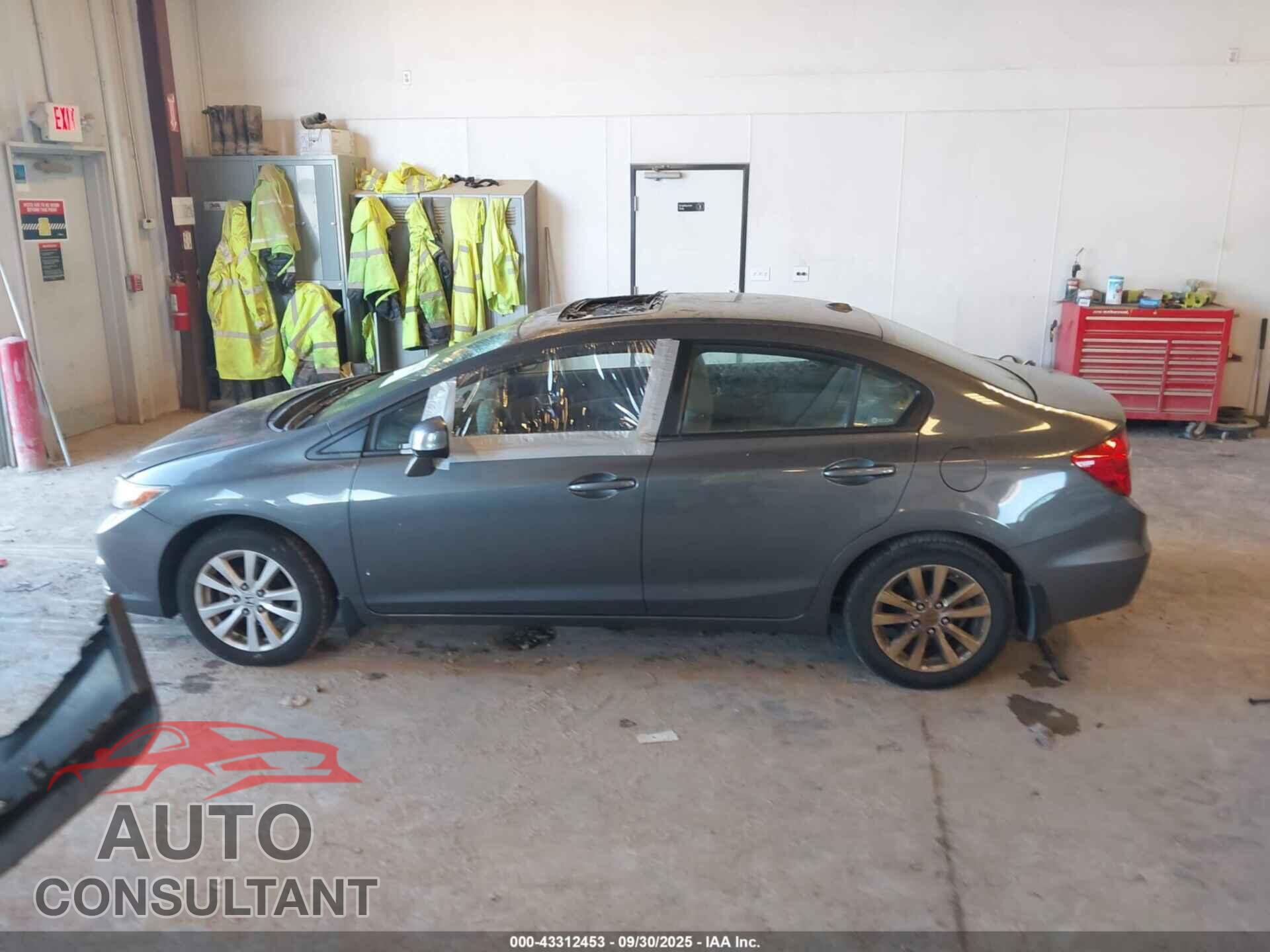 HONDA CIVIC 2012 - 2HGFB2F92CH506551