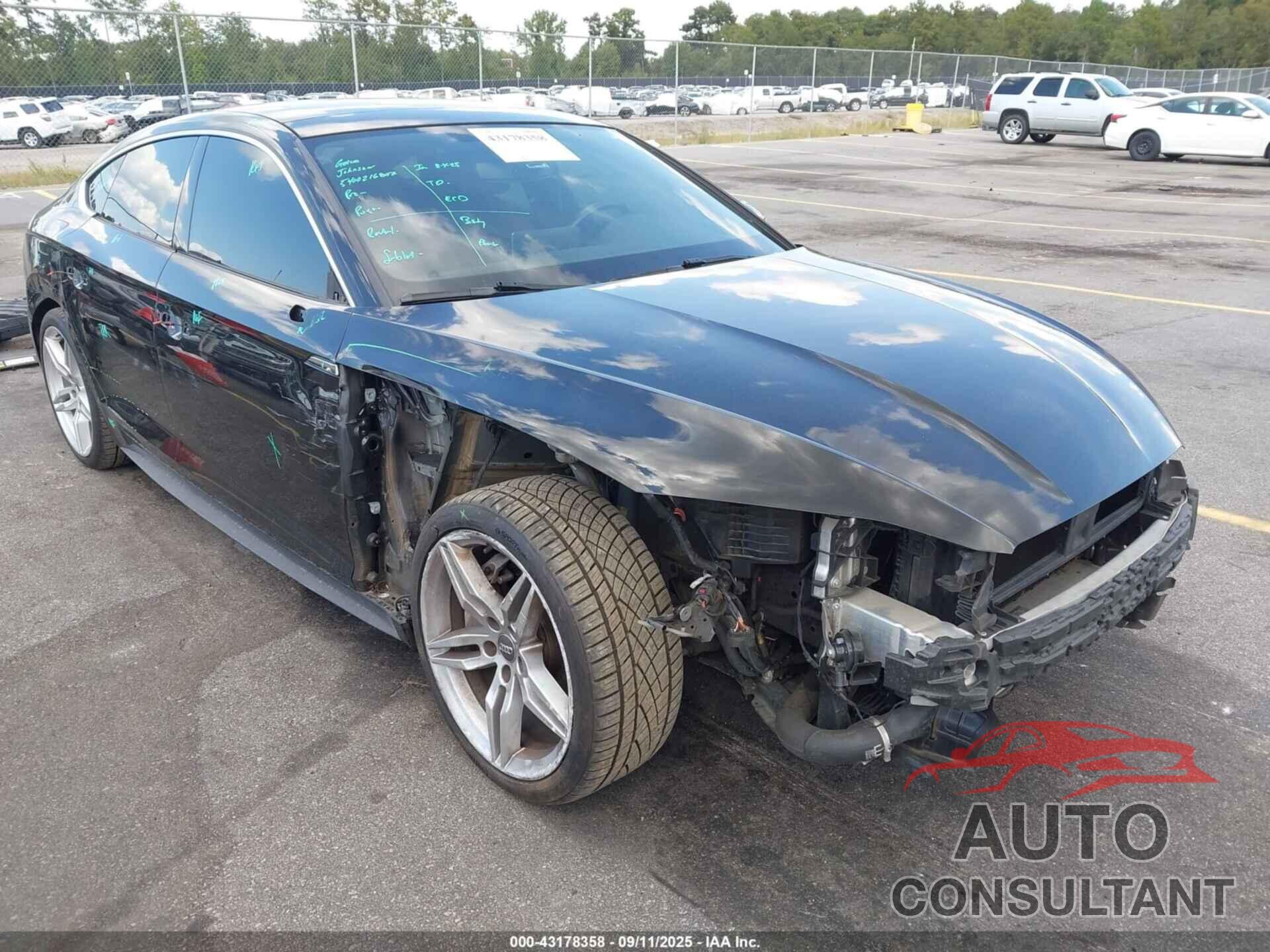 AUDI A5 2019 - WAUENCF50KA017435