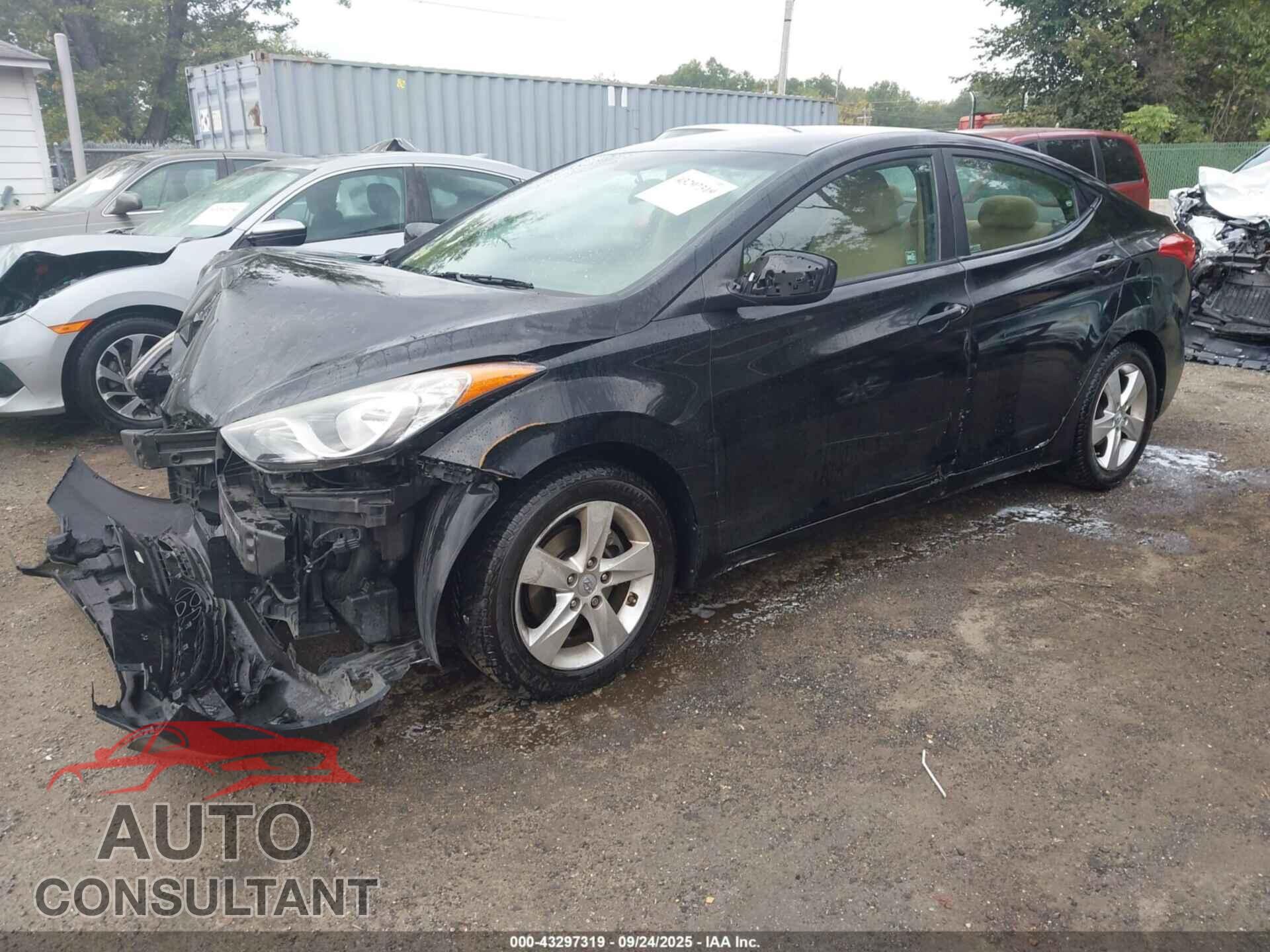 HYUNDAI ELANTRA 2011 - KMHDH4AEXBU089014