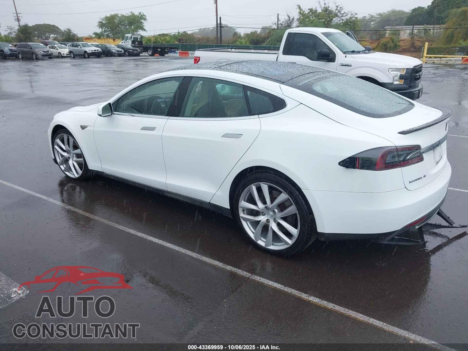 TESLA MODEL S 2013 - 5YJSA1CP3DFP05886
