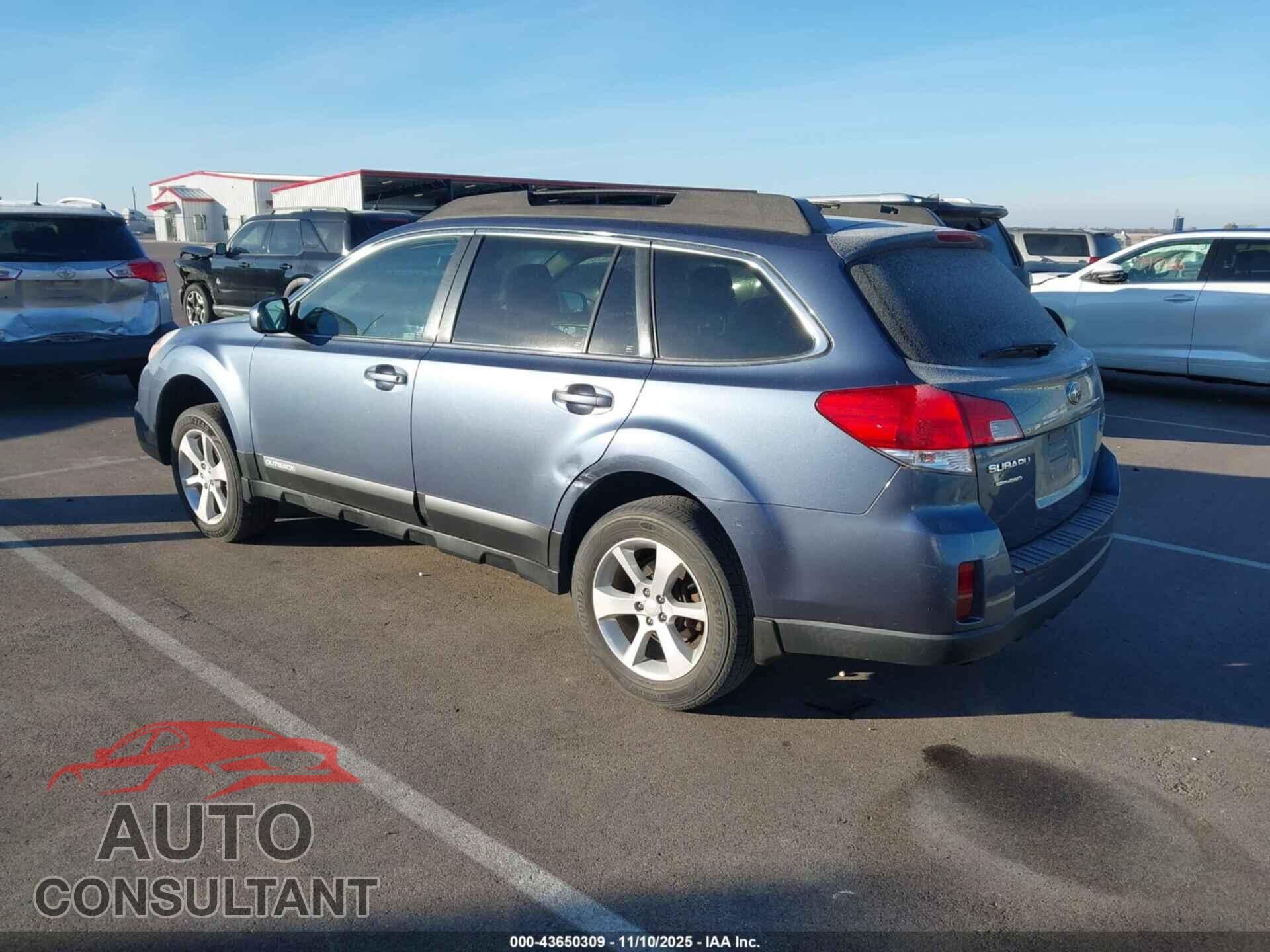 SUBARU OUTBACK 2013 - 4S4BRCCC2D3204658