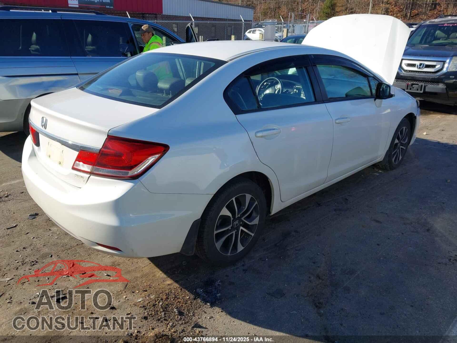 HONDA CIVIC 2013 - 19XFB2F93DE010444