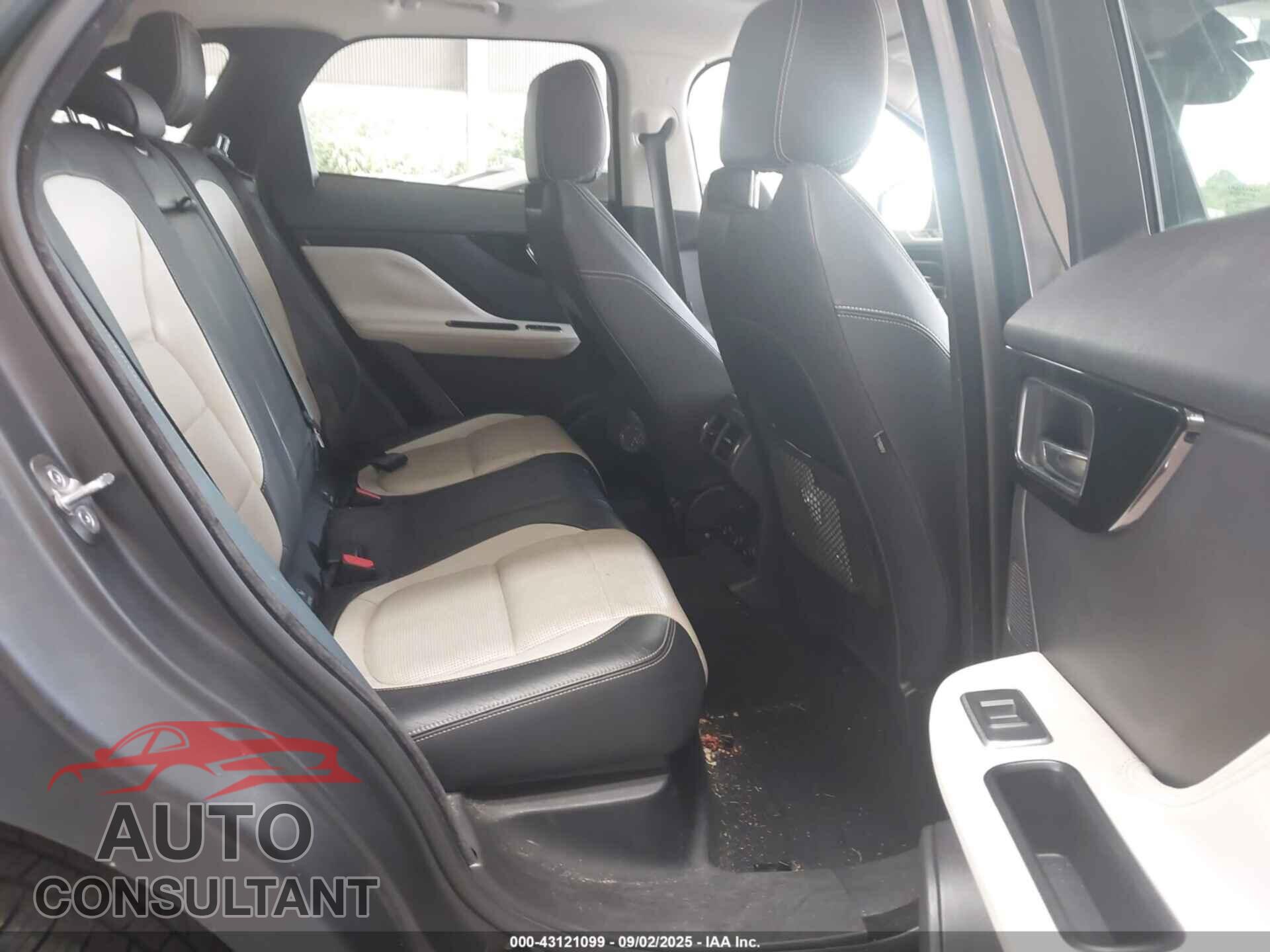 JAGUAR F-PACE 2017 - SADCL2BV2HA046965