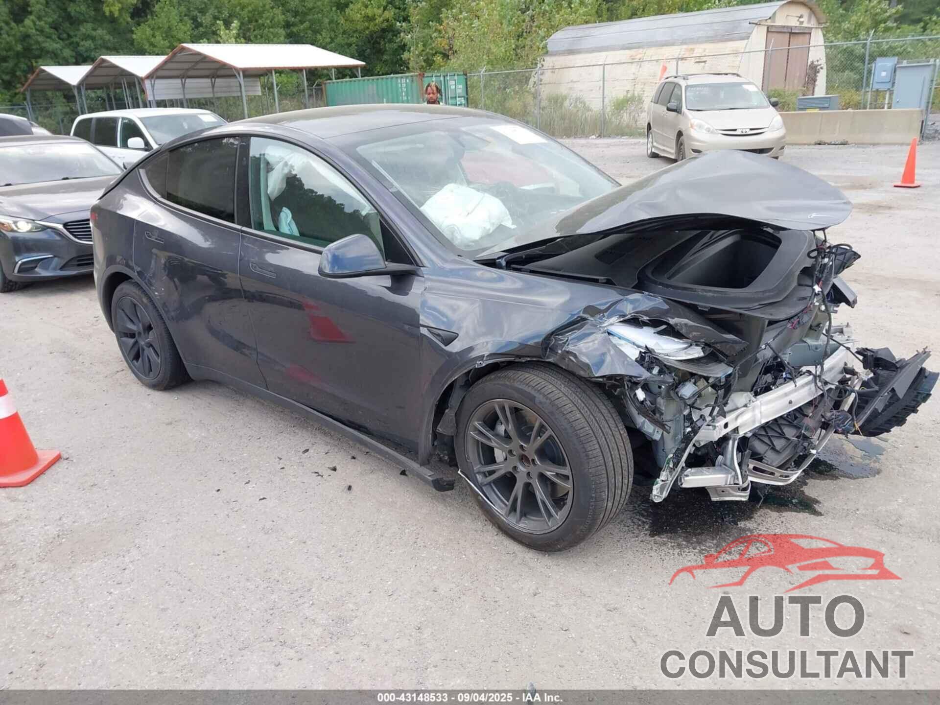 TESLA MODEL Y 2025 - 7SAYGDED4SF257882