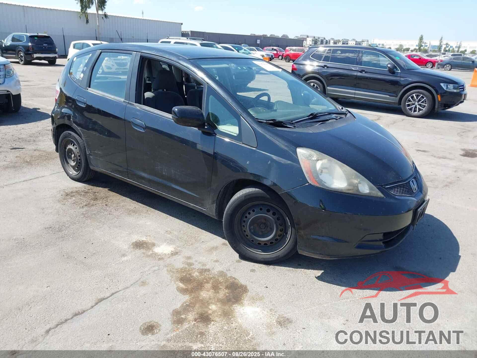 HONDA FIT 2013 - JHMGE8H32DC070762