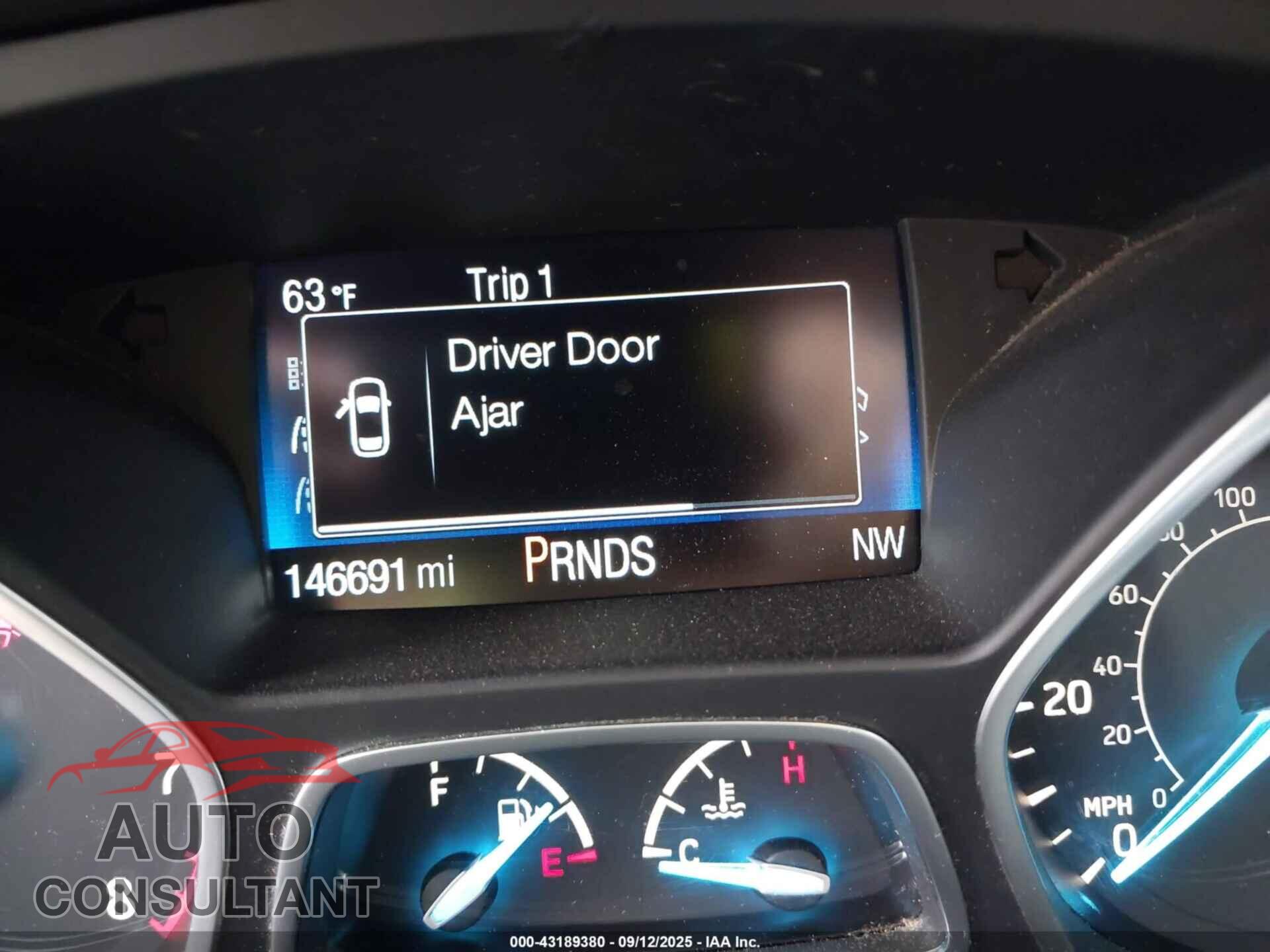 FORD ESCAPE 2017 - 1FMCU0F79HUB44586