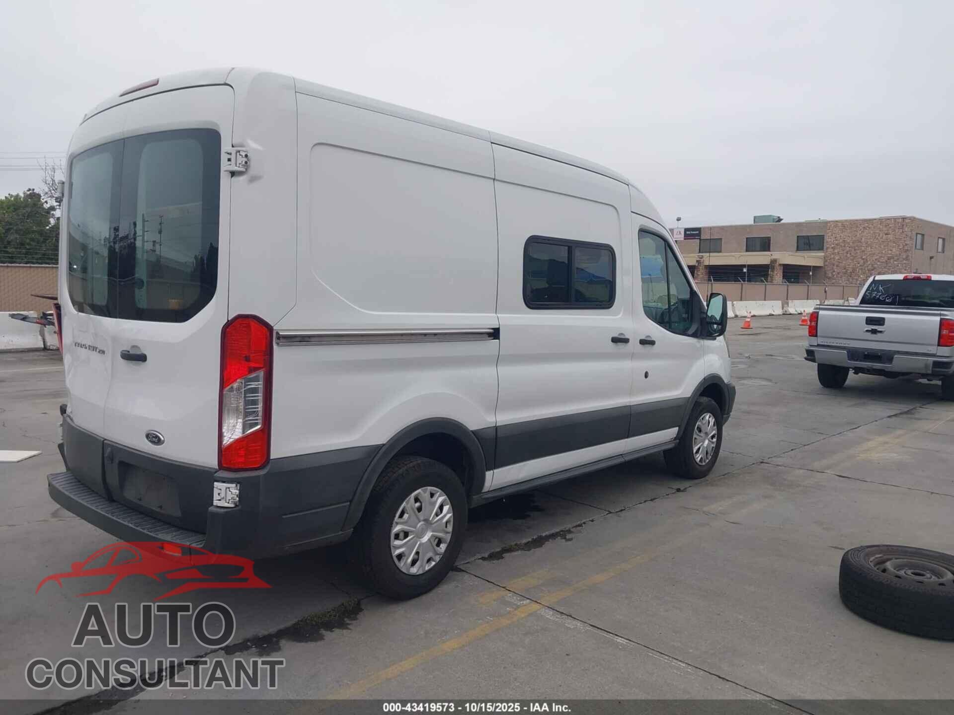 FORD TRANSIT-250 2015 - 1FTNR1CM7FKB22044