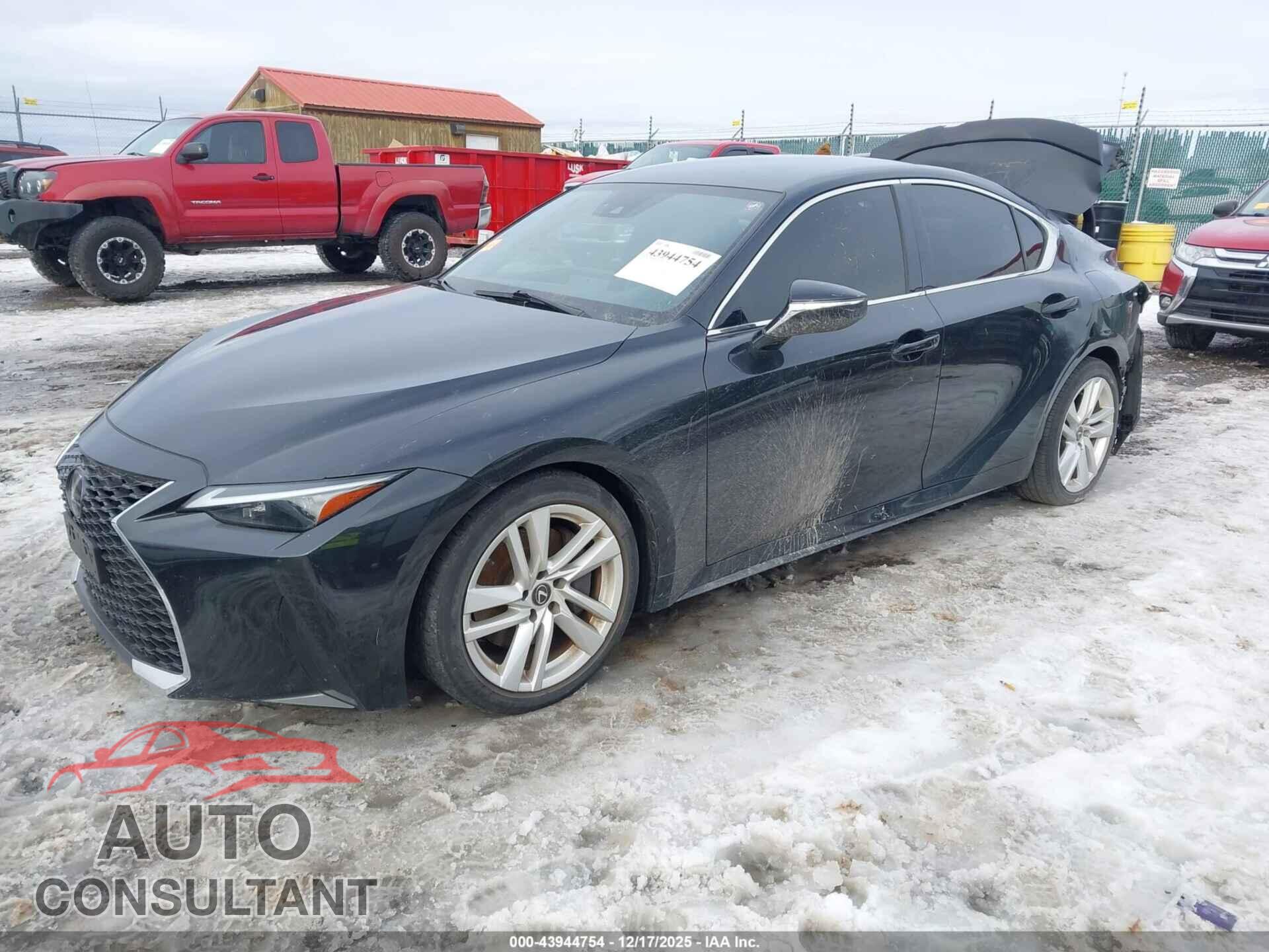 LEXUS IS 300 2021 - JTHAA1D26M5110125