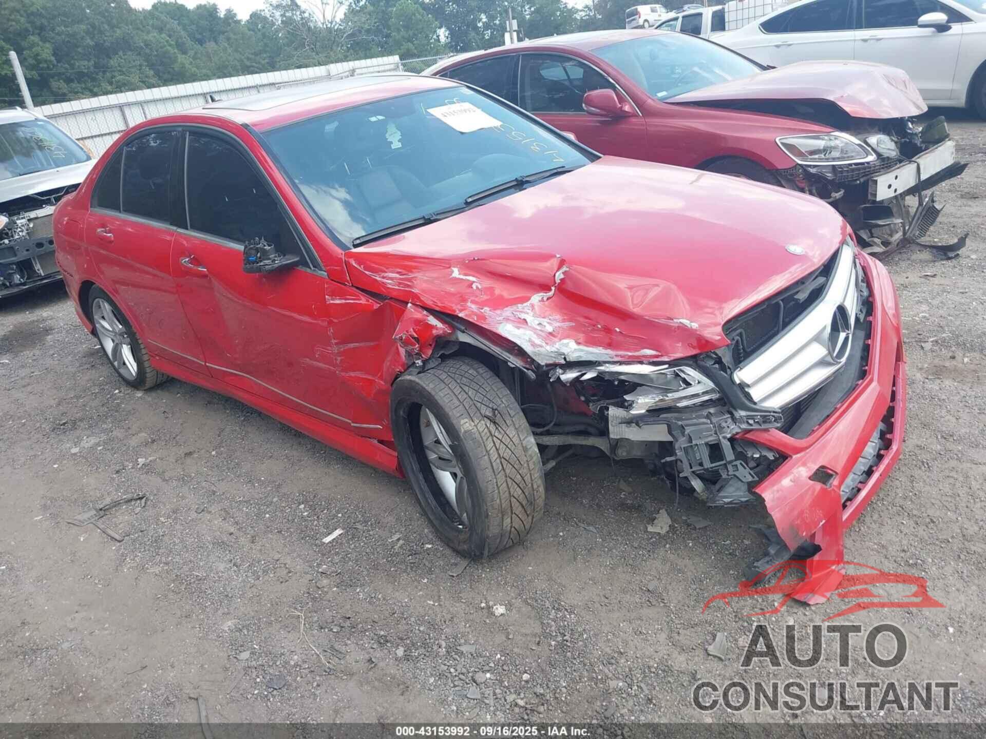 MERCEDES-BENZ C 250 2013 - WDDGF4HB7DR246433