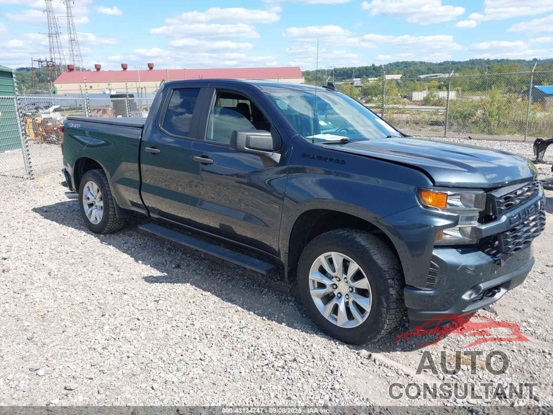 CHEVROLET SILVERADO 1500 2021 - 1GCRYBEH2MZ125531