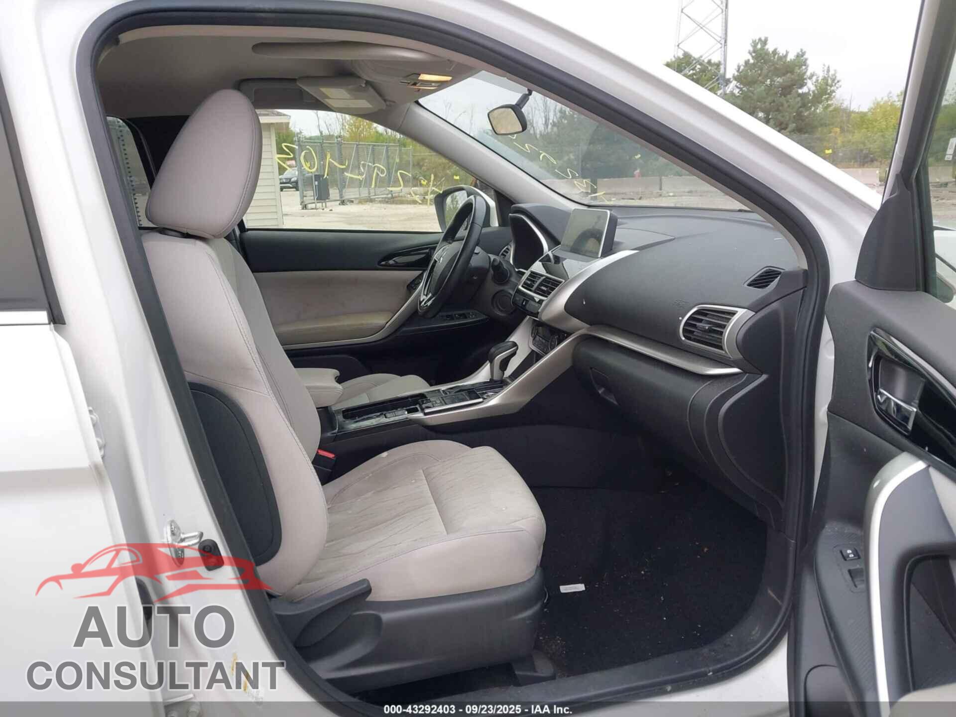 MITSUBISHI ECLIPSE CROSS 2019 - JA4AT5AA0KZ000735