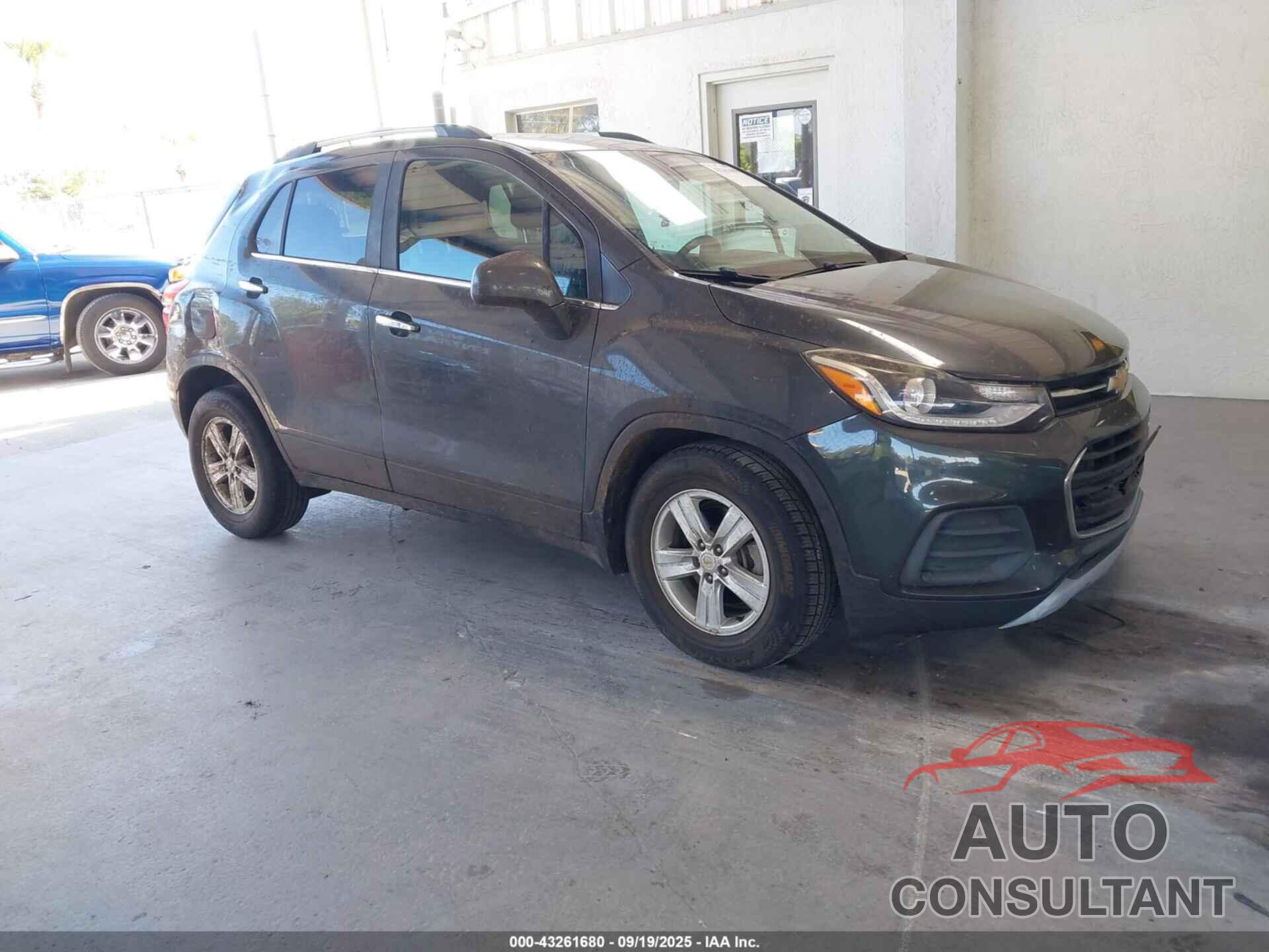 CHEVROLET TRAX 2018 - KL7CJLSB8JB677195