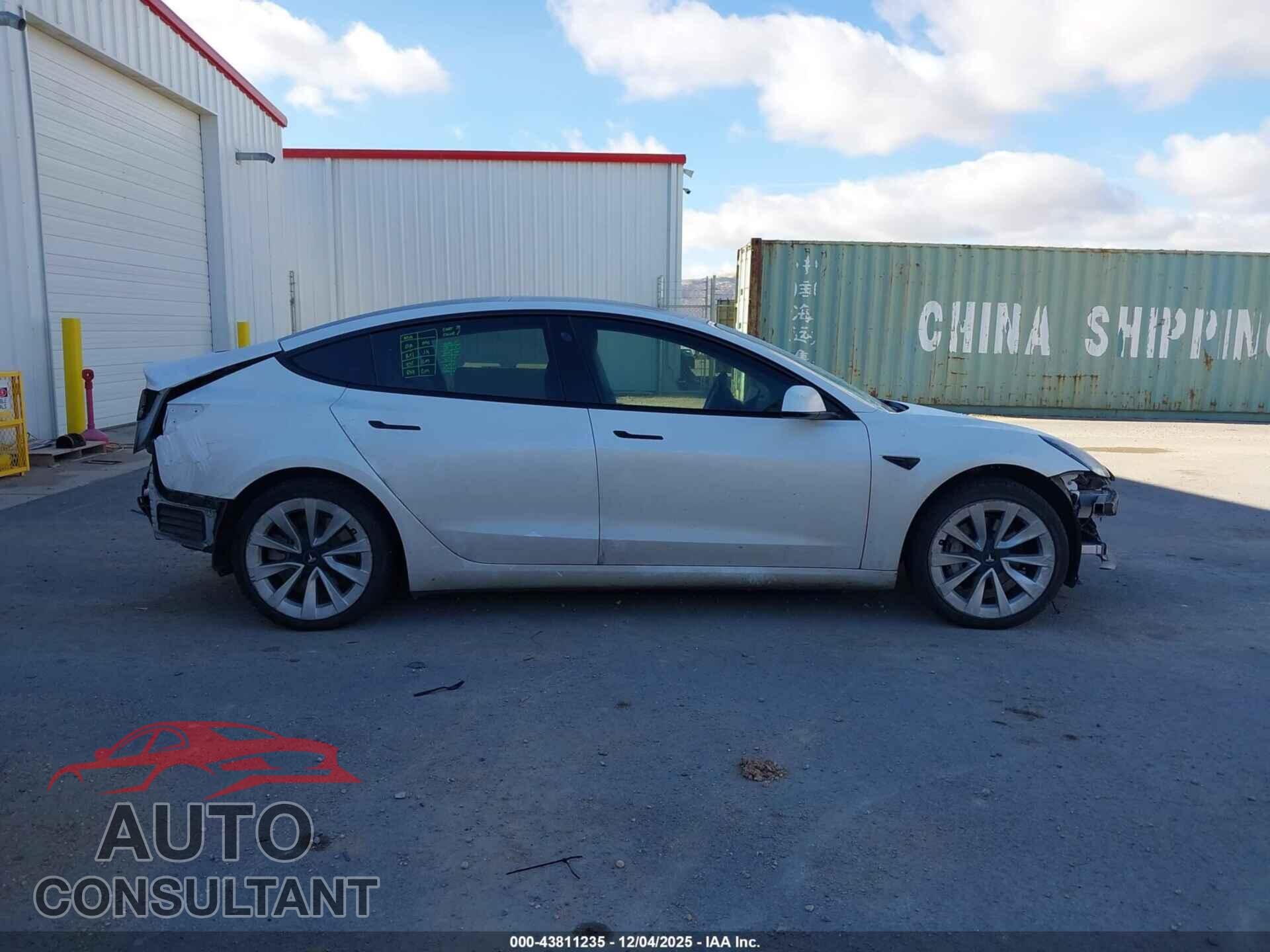 TESLA MODEL 3 2022 - 5YJ3E1EA3NF142986