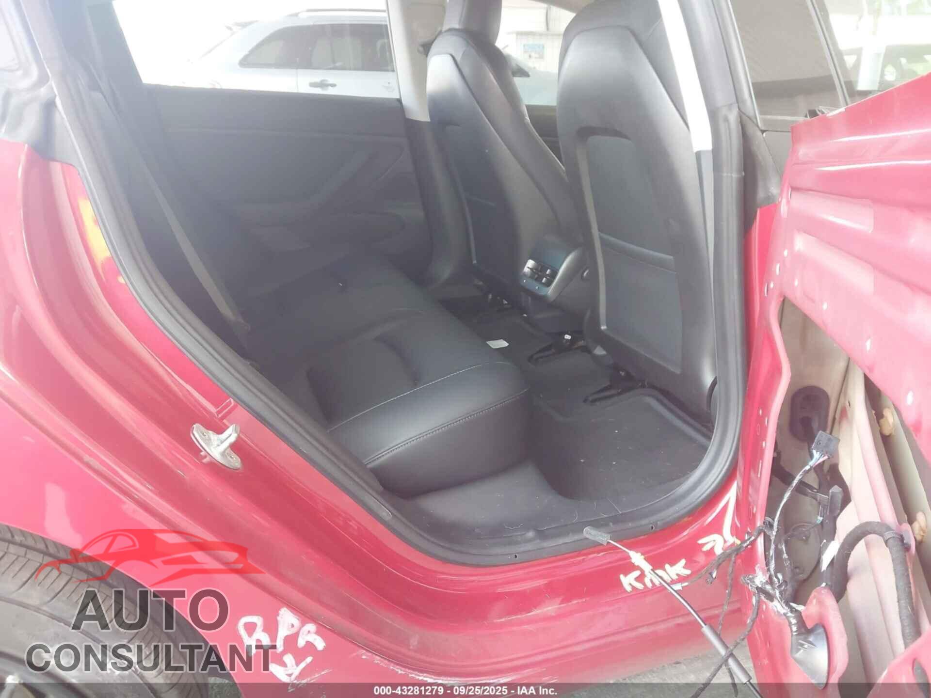 TESLA MODEL 3 2018 - 5YJ3E1EB6JF117213