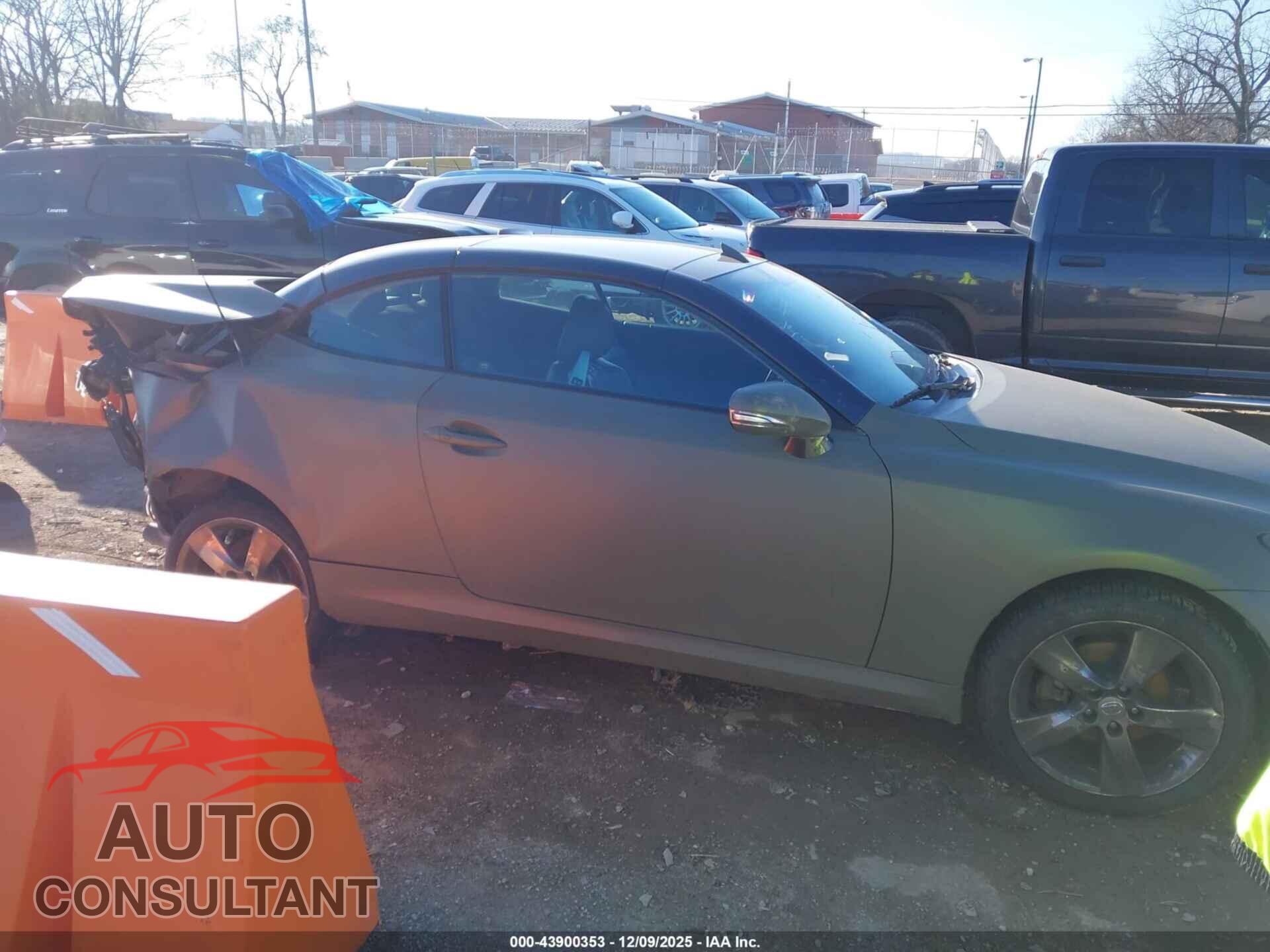 LEXUS IS 250C 2011 - JTHFF2C21B2515807