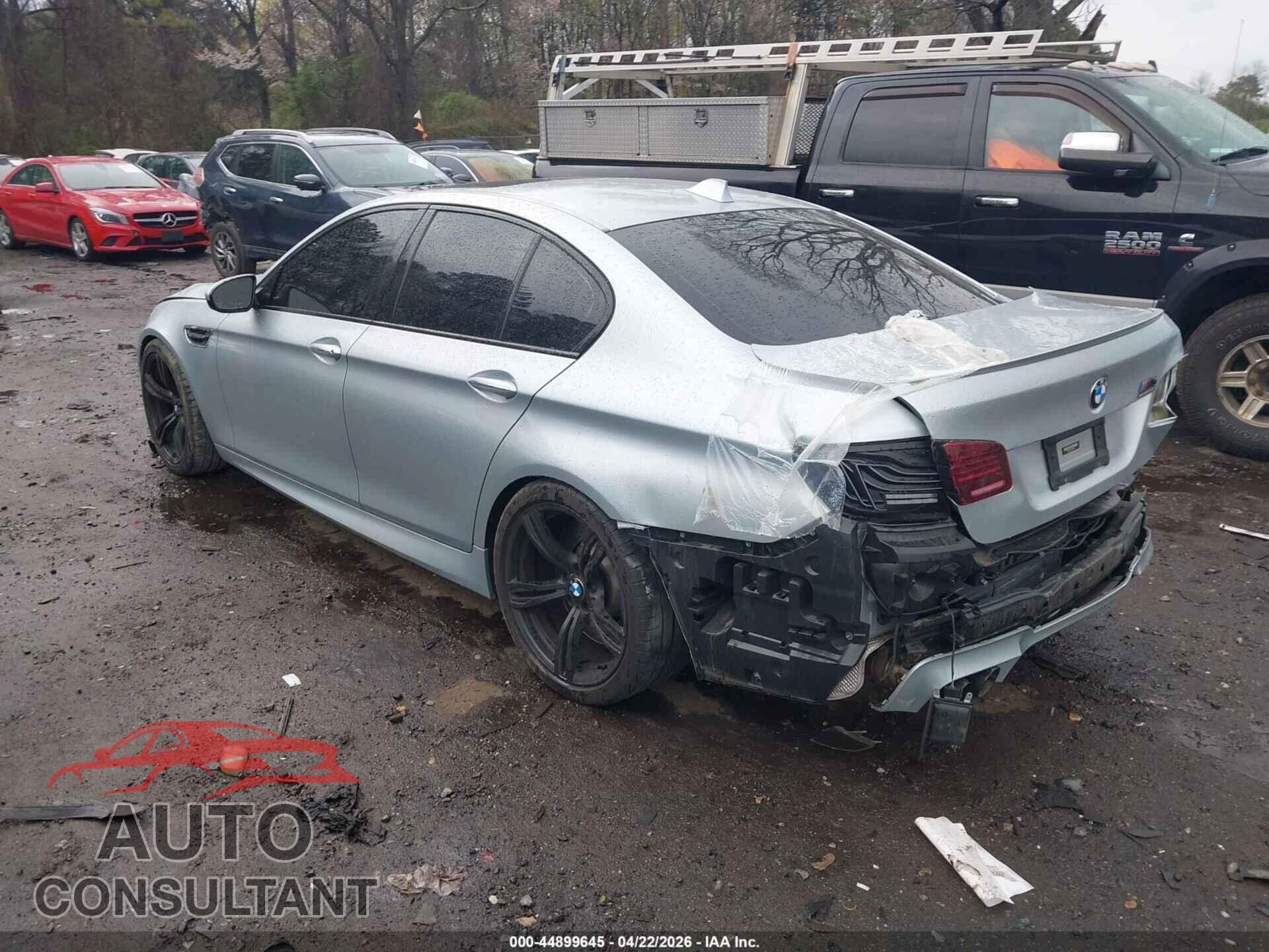 BMW M5 2015 - WBSFV9C57FD594684